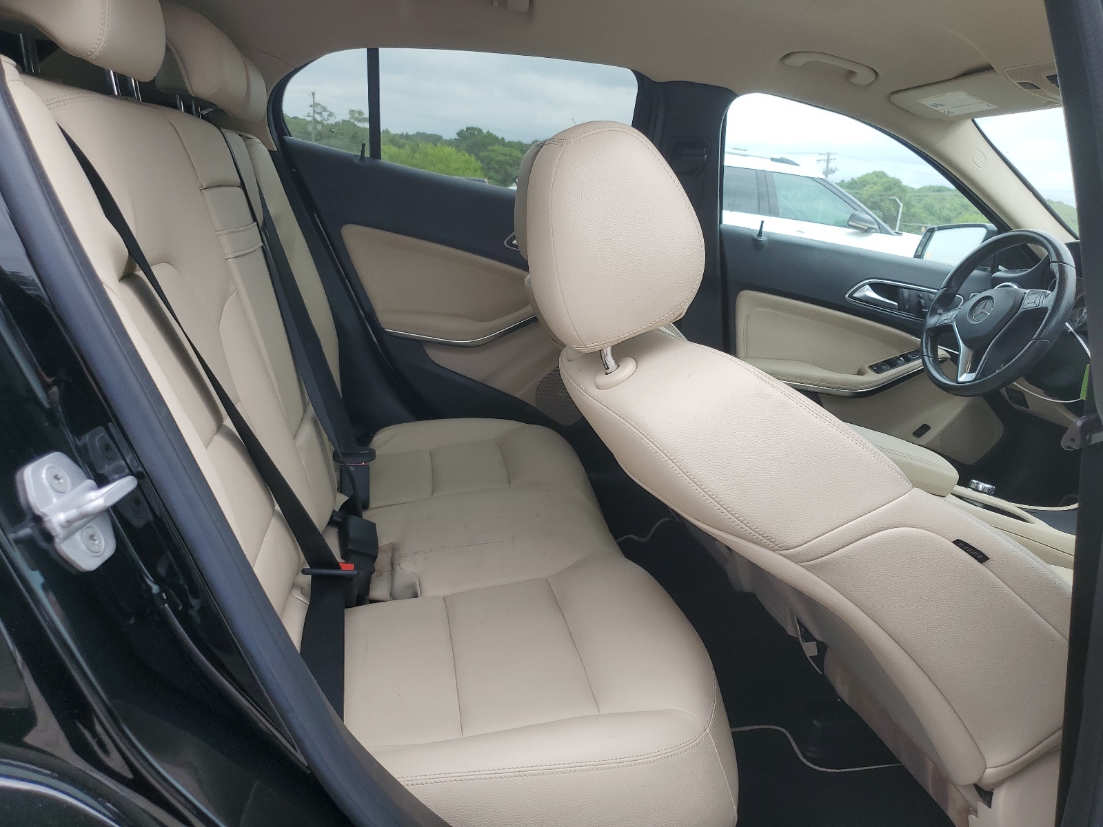 WDCTG4GB0FJ143731 2015 Mercedes-Benz Gla 250 4Matic