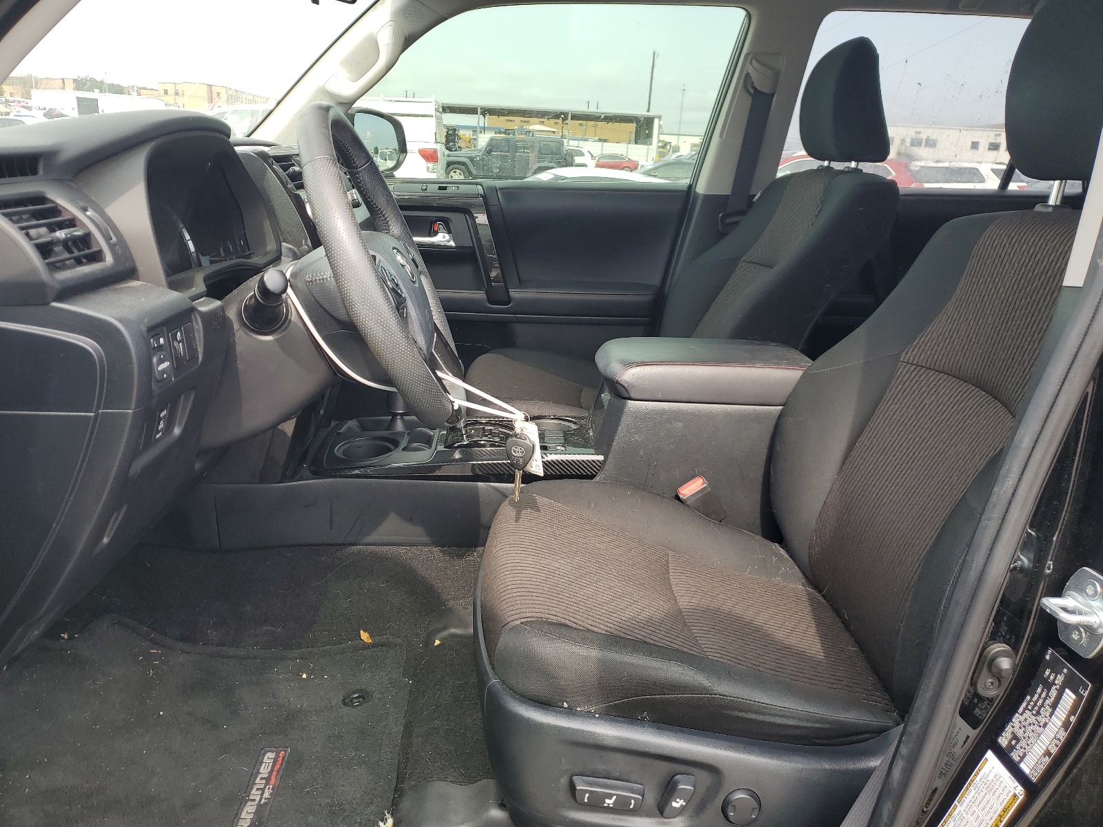 JTEBU5JR6K5717088 2019 Toyota 4Runner Sr5