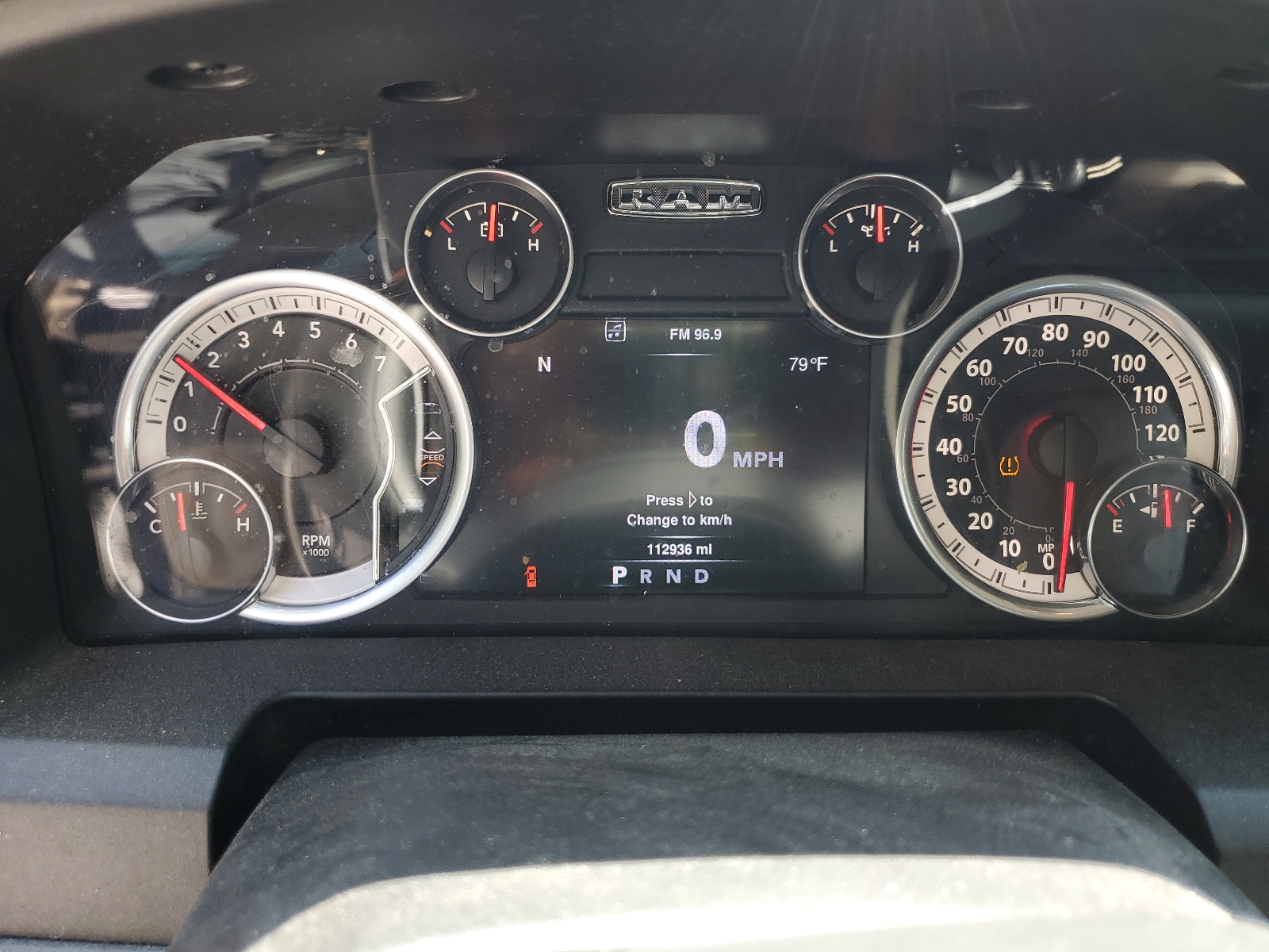 1C6RR7GT0DS611587 2013 Ram 1500 Slt