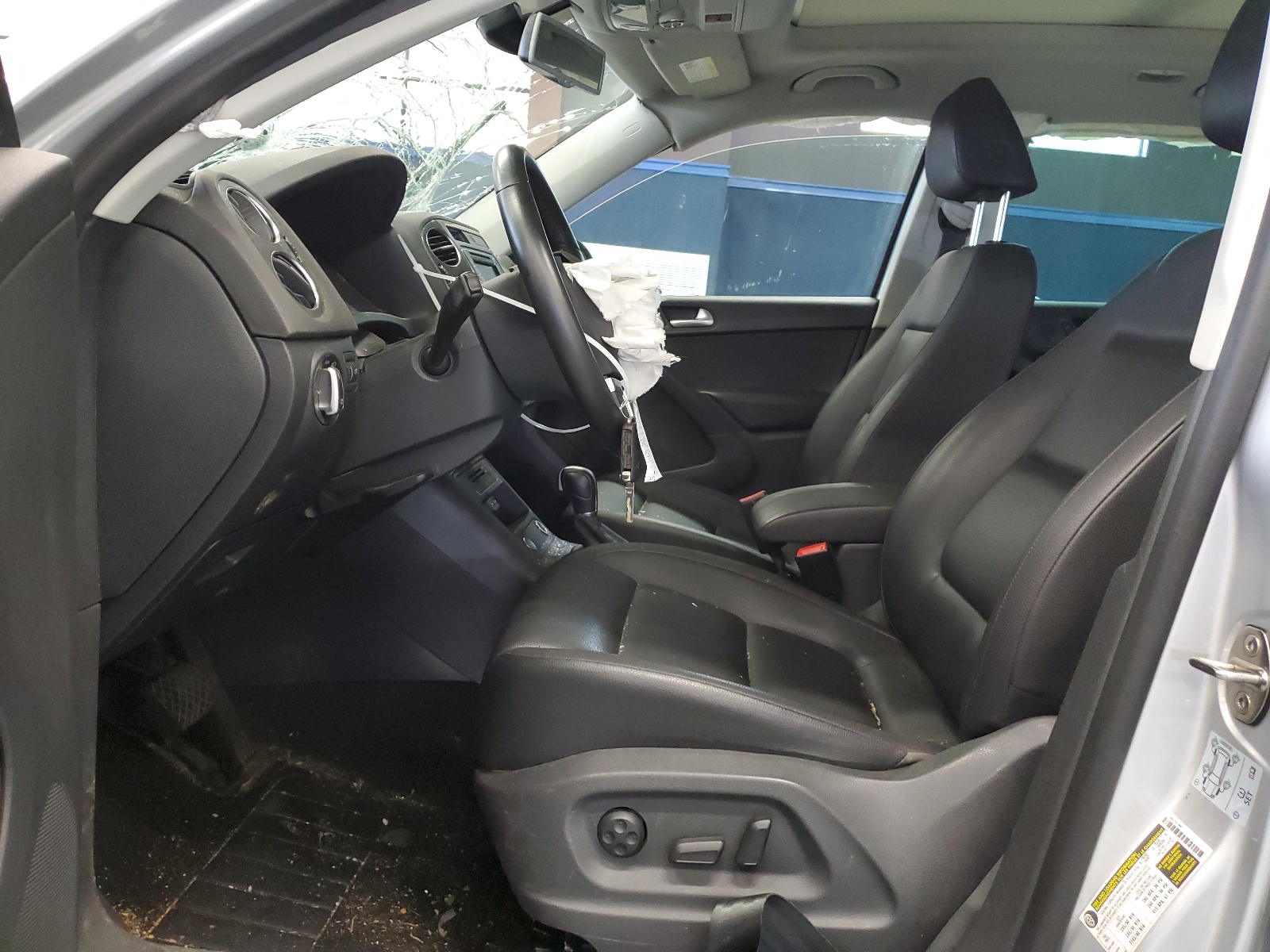 WVGBV7AXXGW540036 2016 Volkswagen Tiguan S