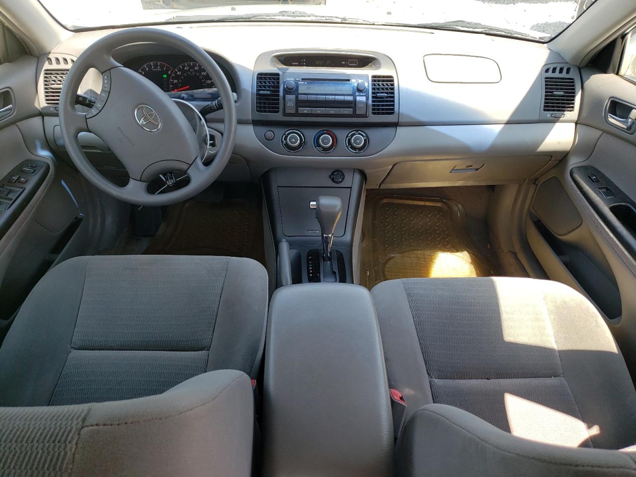 2005 Toyota Camry Le VIN: 4T1BE30K65U418927 Lot: 62676234