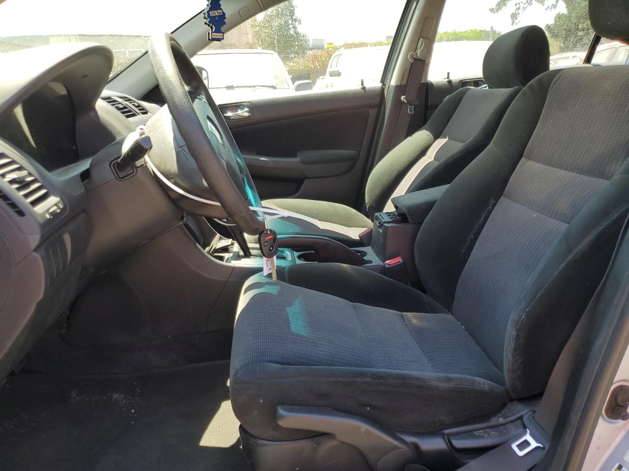 2005 Honda Accord Lx VIN: 1HGCM56425A049082 Lot: 62022414