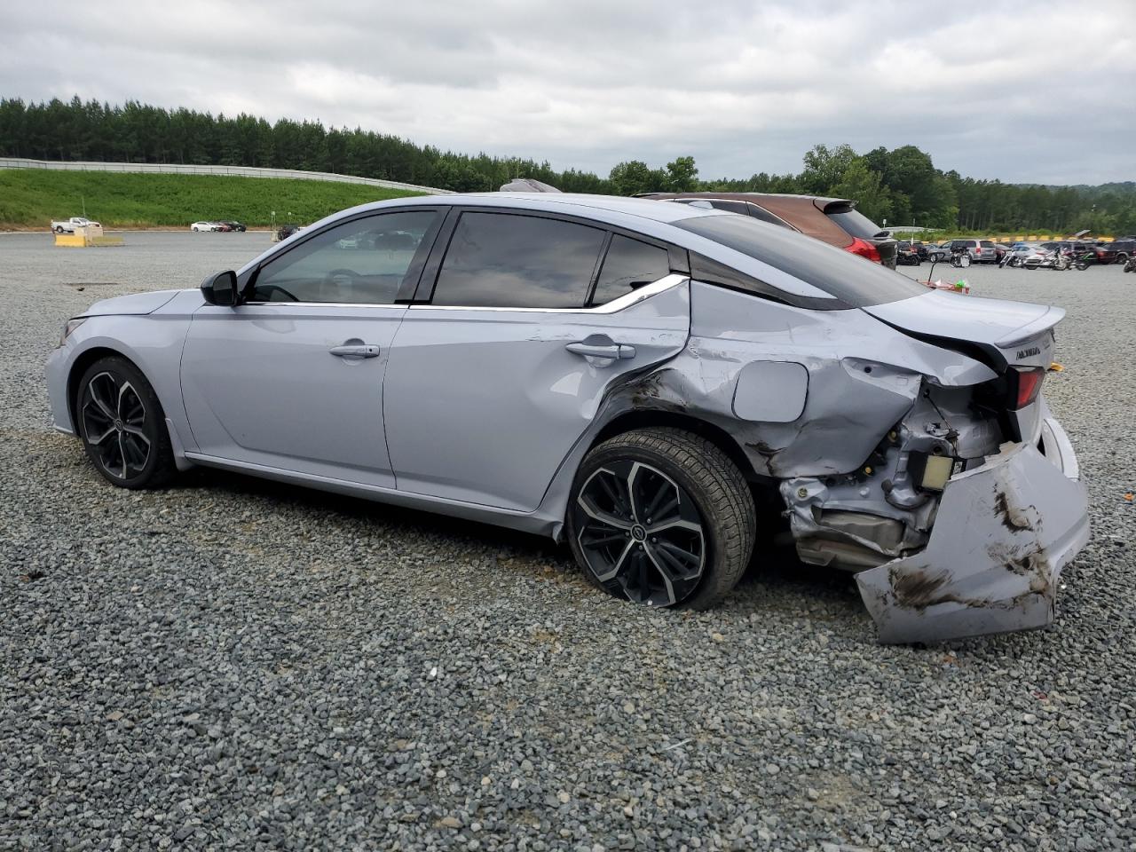 1N4BL4CV7PN309465 Nissan Altima SR 2