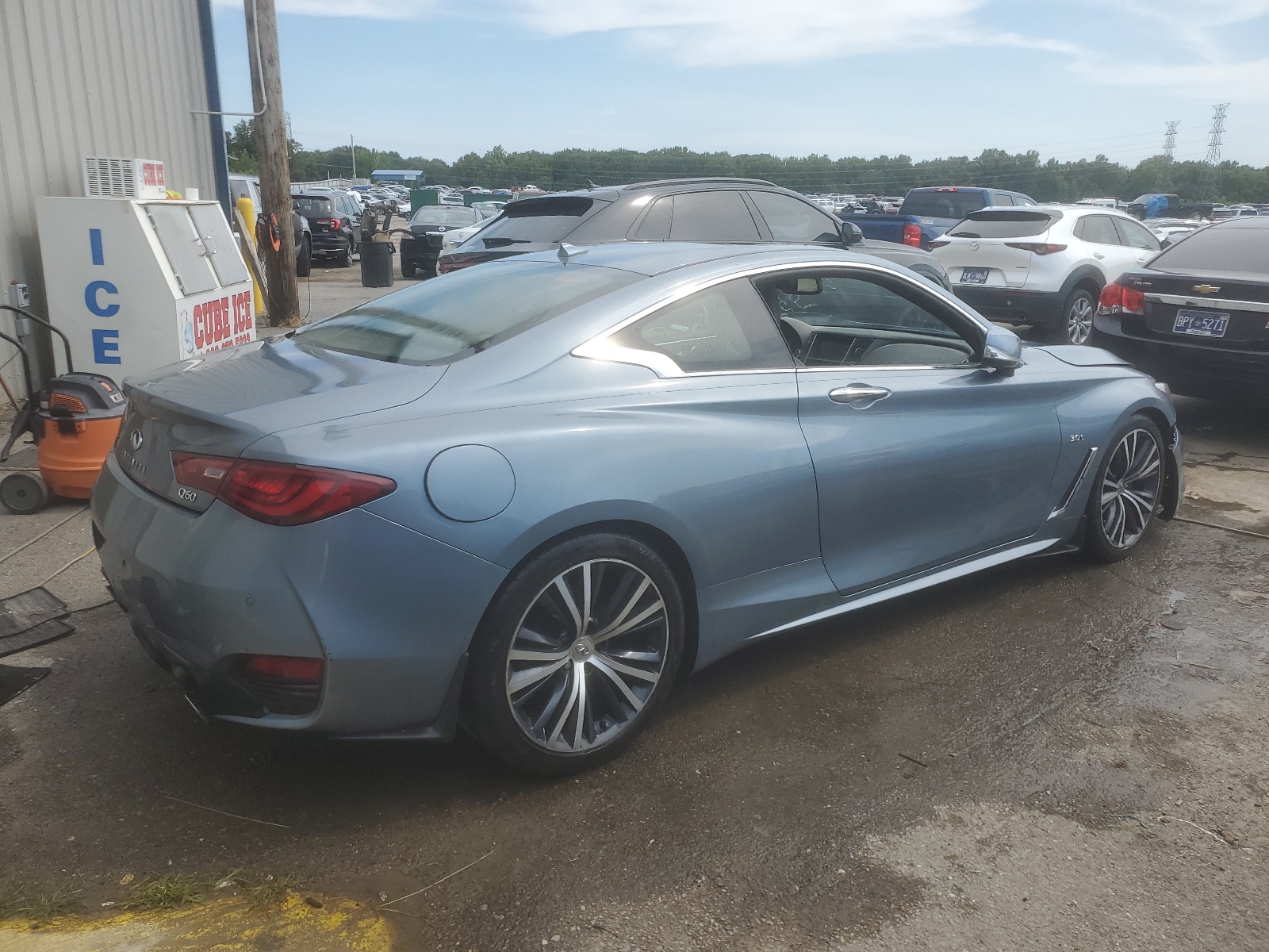 JN1EV7EK2HM362784 2017 Infiniti Q60 Premium