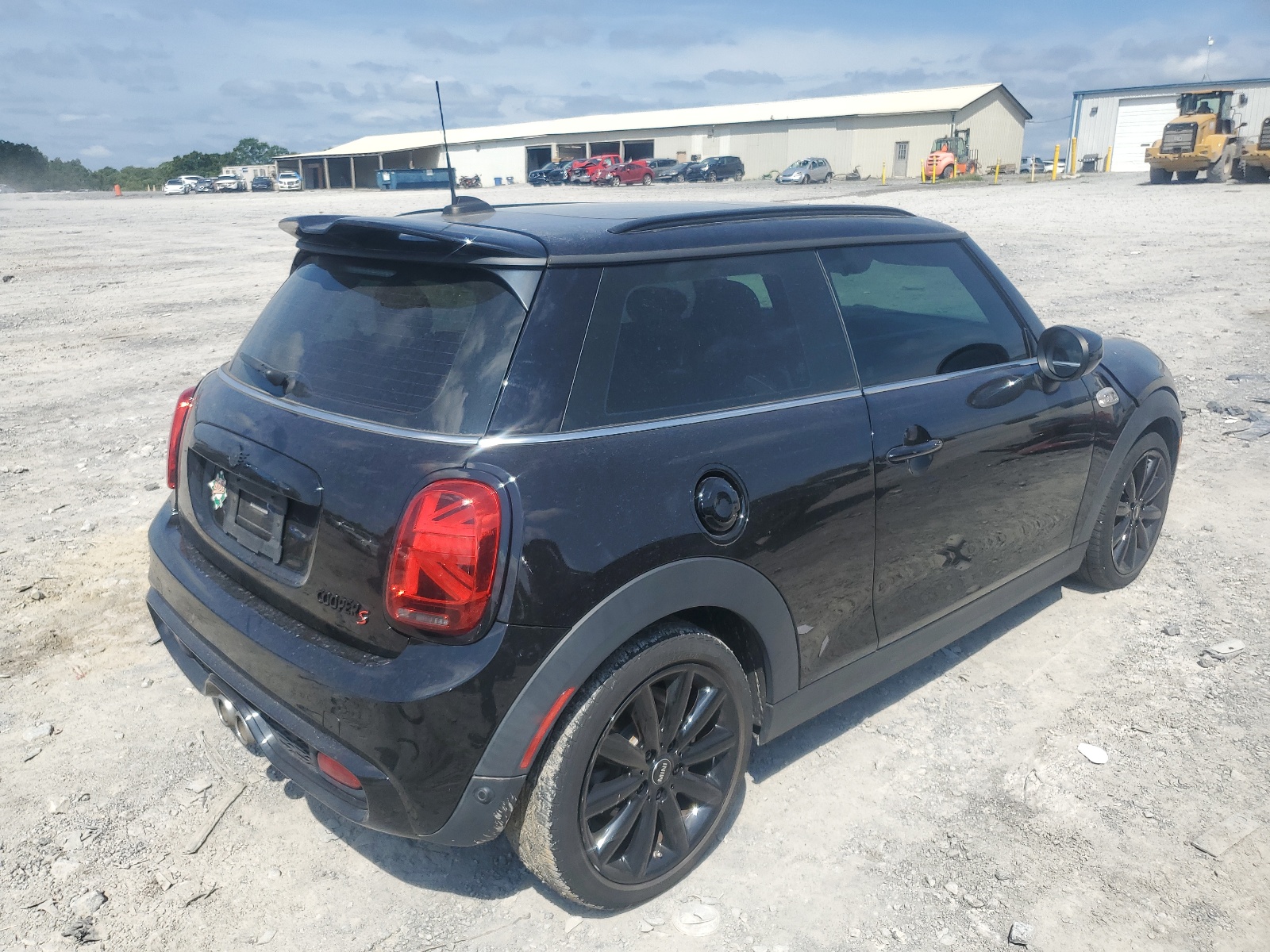 2020 Mini Cooper S vin: WMWXR5C07L2M83280