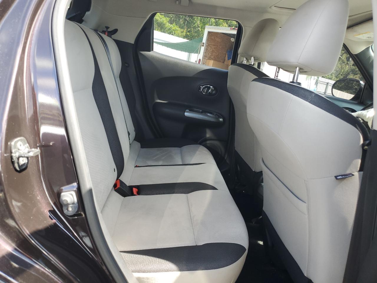 2014 Nissan Juke S VIN: JN8AF5MR4ET351447 Lot: 63014214