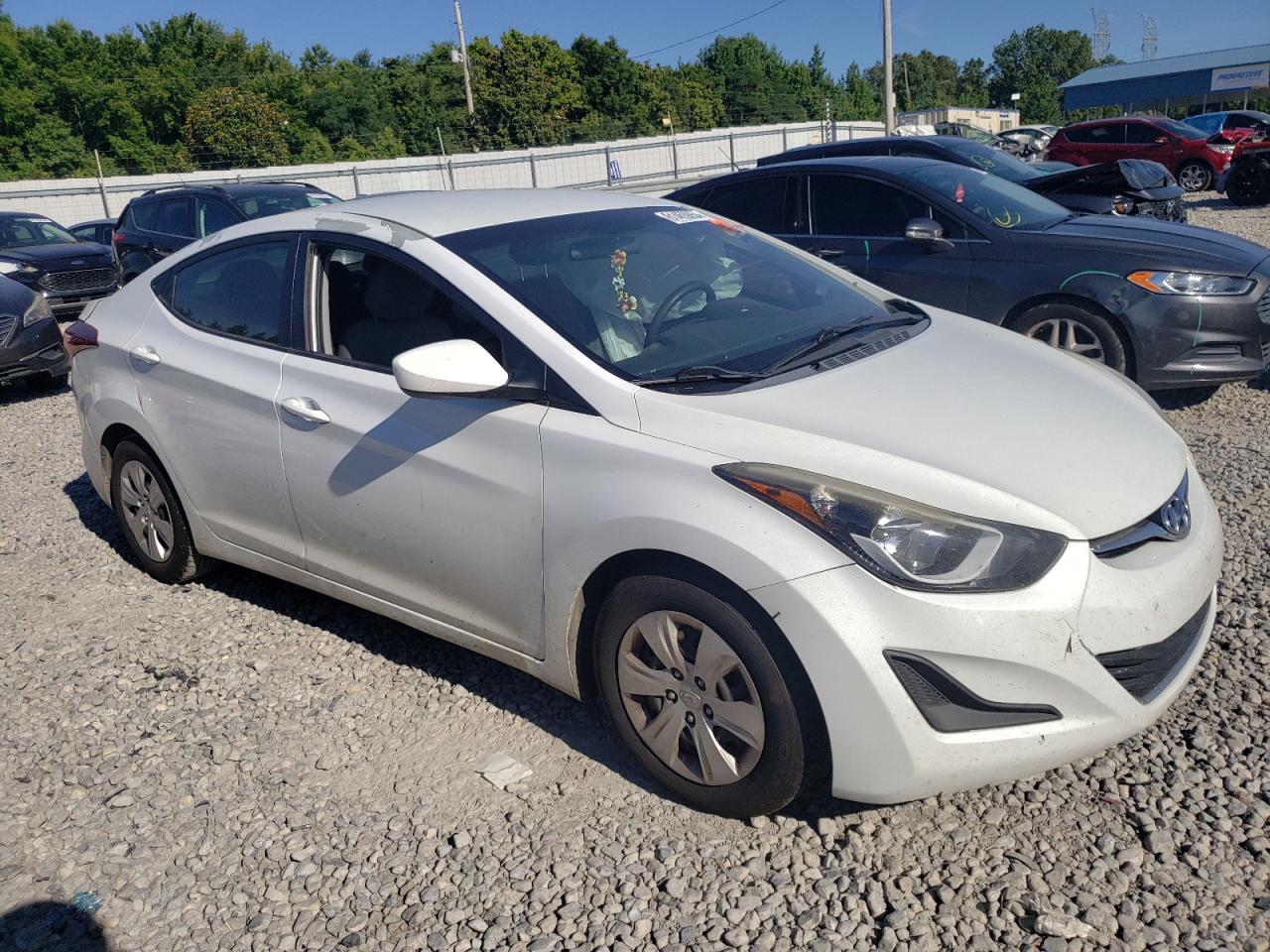 VIN 5NPDH4AE0GH787167 2016 HYUNDAI ELANTRA no.4