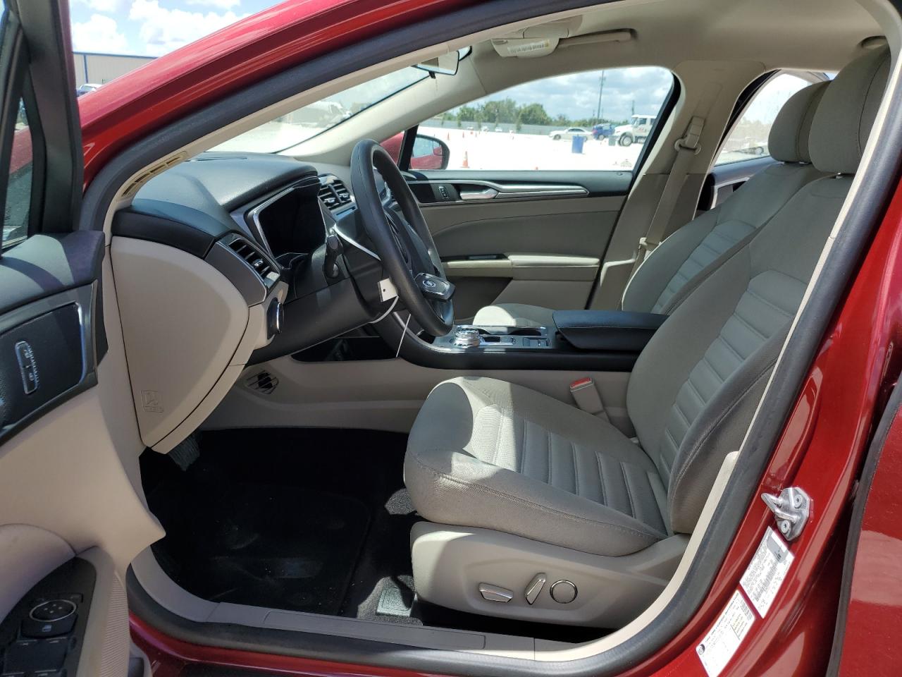 2017 Ford Fusion Se VIN: 3FA6P0H74HR103351 Lot: 63669234