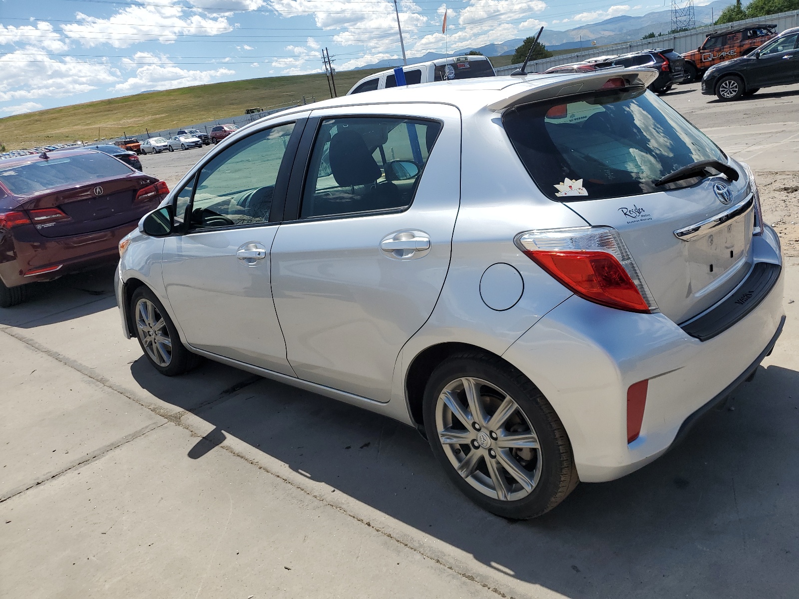 JTDKTUD30ED597162 2014 Toyota Yaris