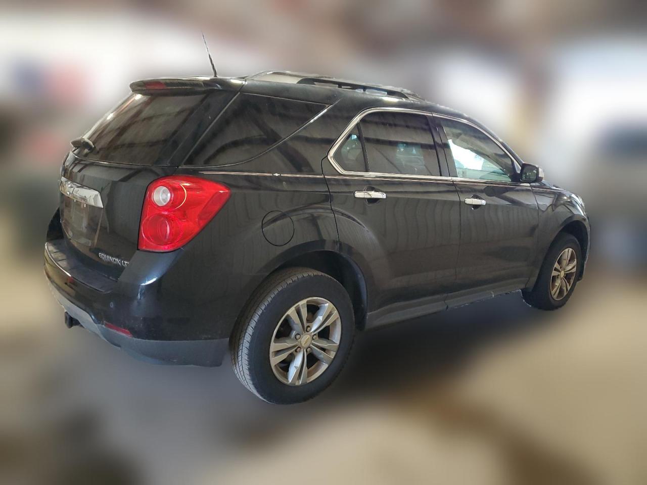 2010 Chevrolet Equinox - Image 3