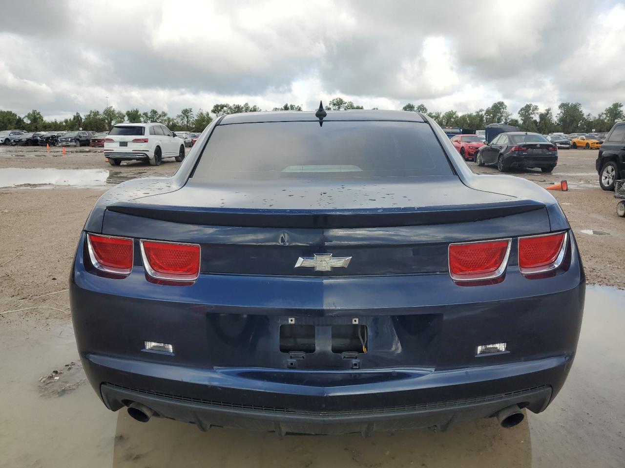 2011 Chevrolet Camaro Lt VIN: 2G1FB1ED6B9124586 Lot: 64621264