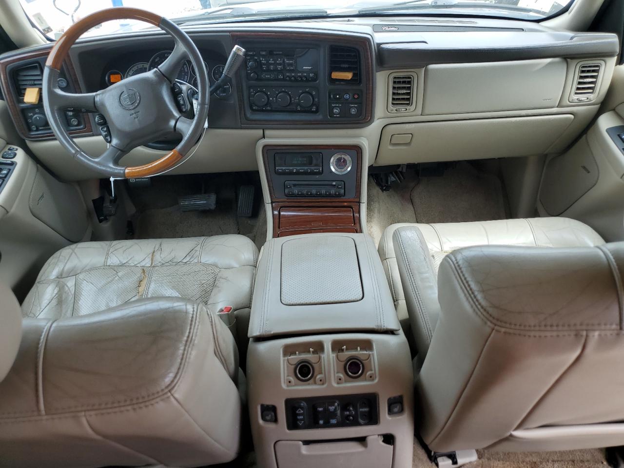 2002 Cadillac Escalade Luxury VIN: 1GYEK63N52R213867 Lot: 62922074