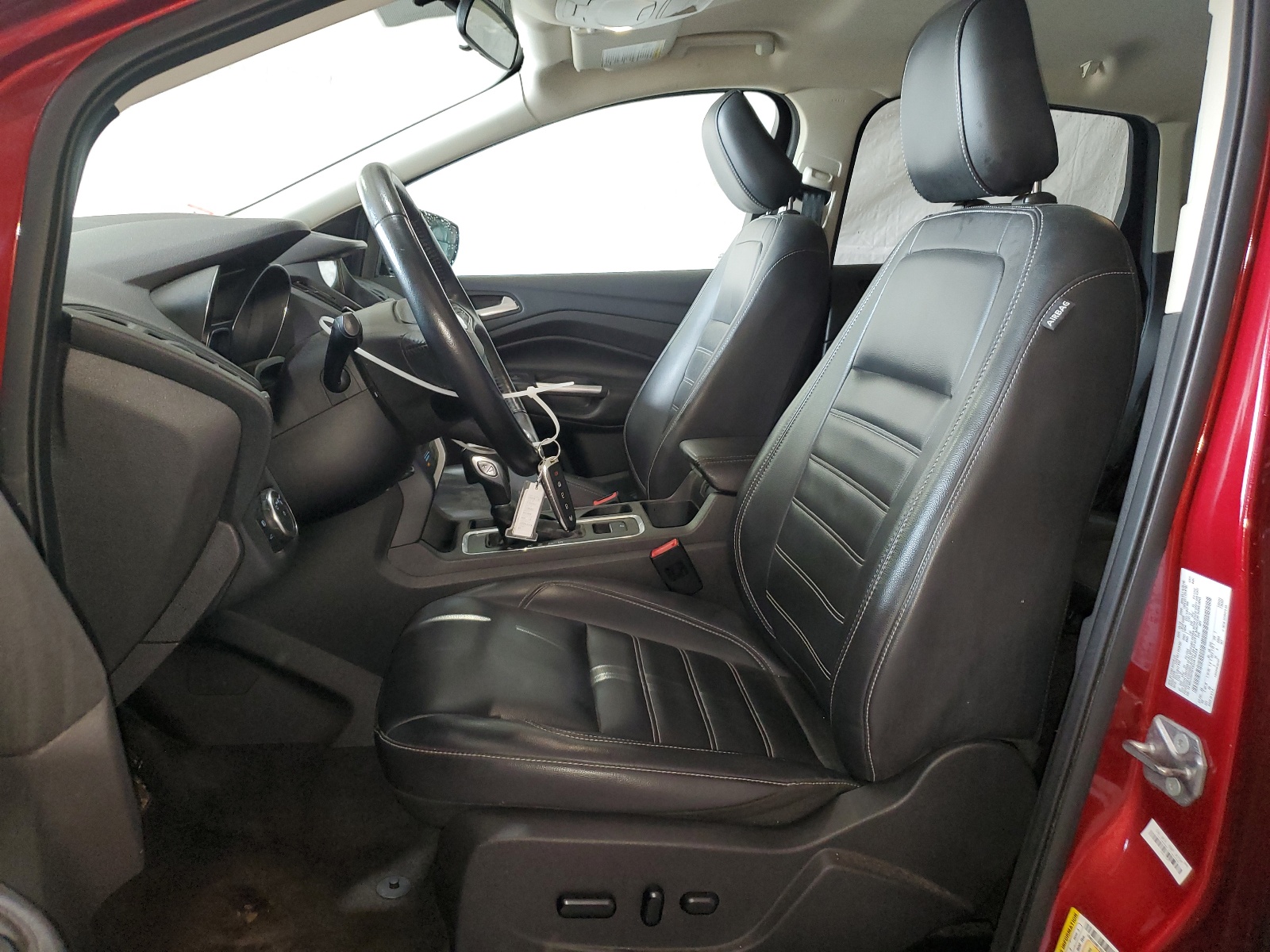 1FMCU0HD1KUA16224 2019 Ford Escape Sel