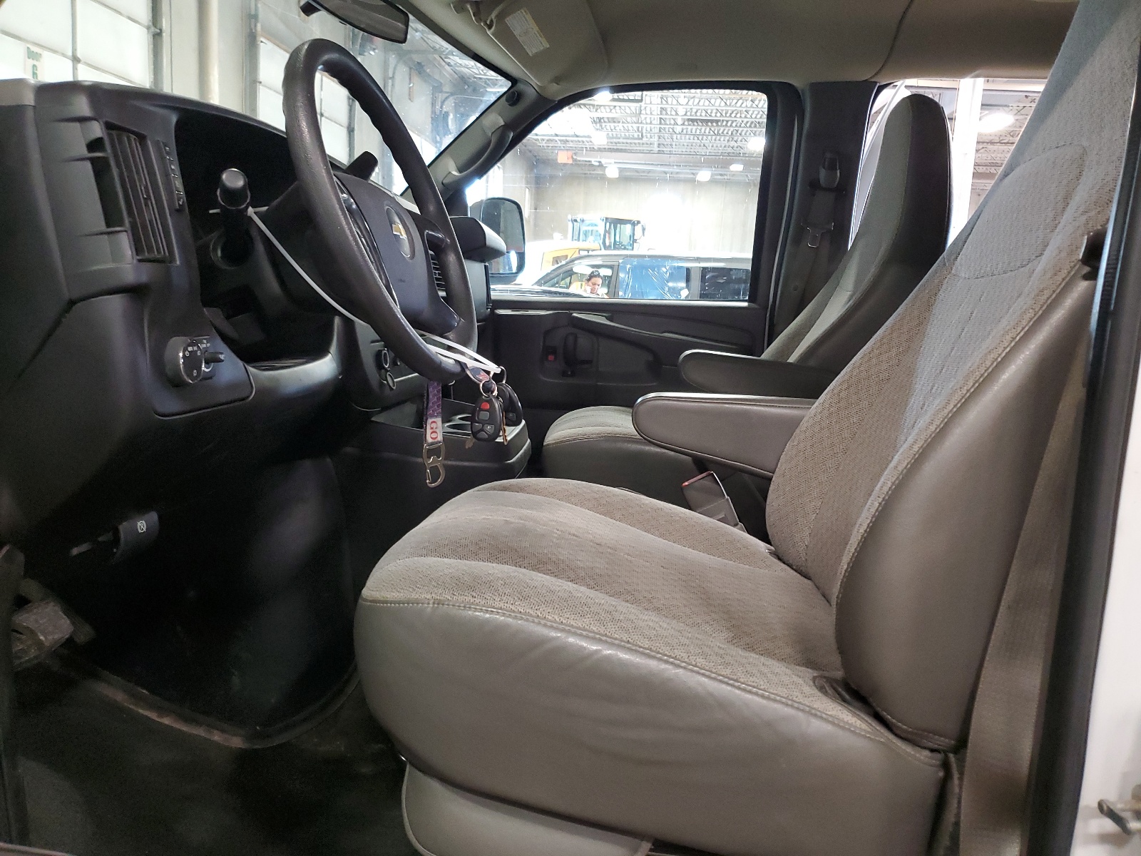 1GAZG1FG3E1180856 2014 Chevrolet Express G3500 Lt