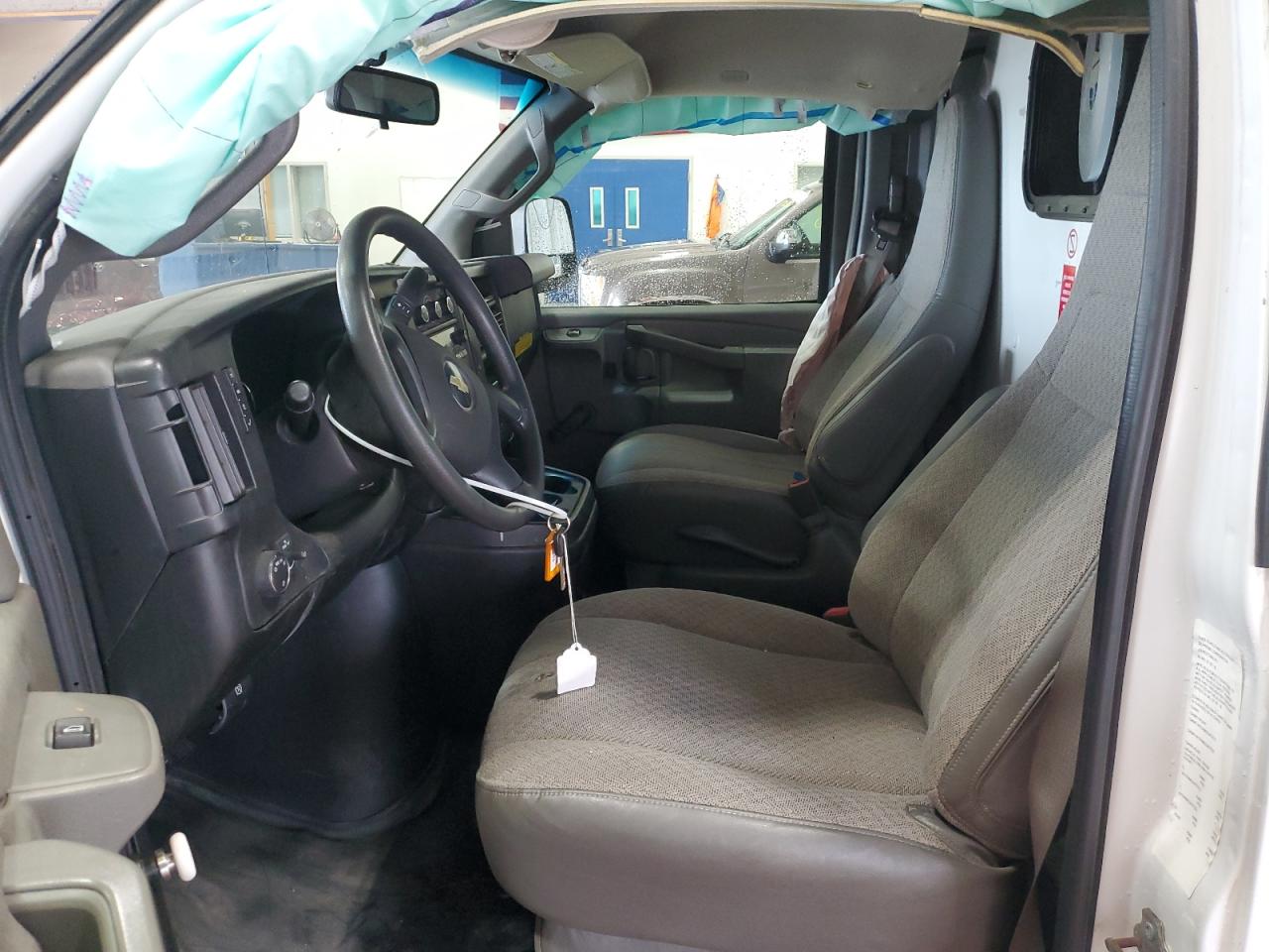 2018 Chevrolet Express G2500 VIN: 1GCWGAFP8J1287499 Lot: 63058584