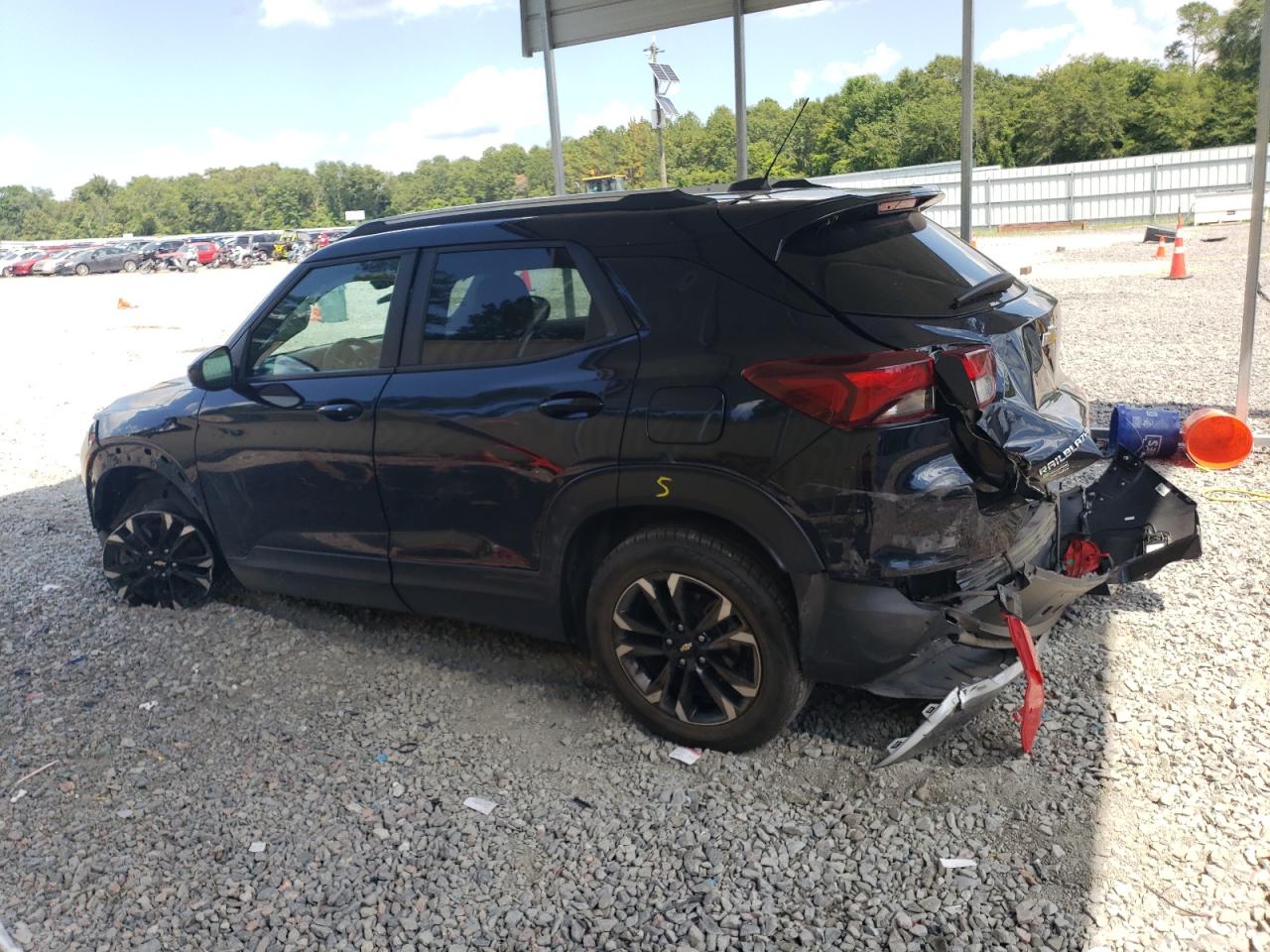 2021 Chevrolet TrailBlazer - Image 2