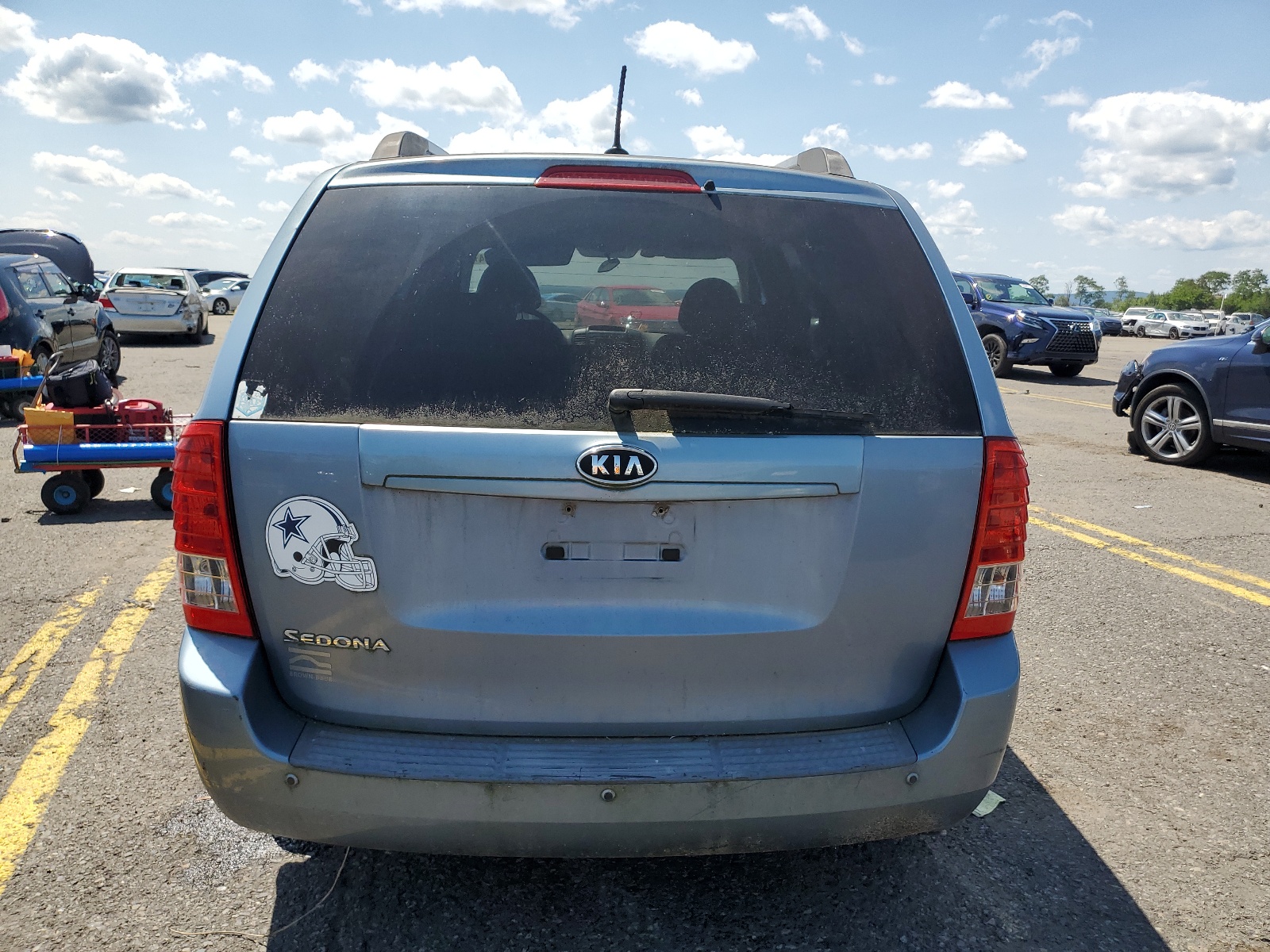 KNDMG4C76B6402134 2011 Kia Sedona Lx