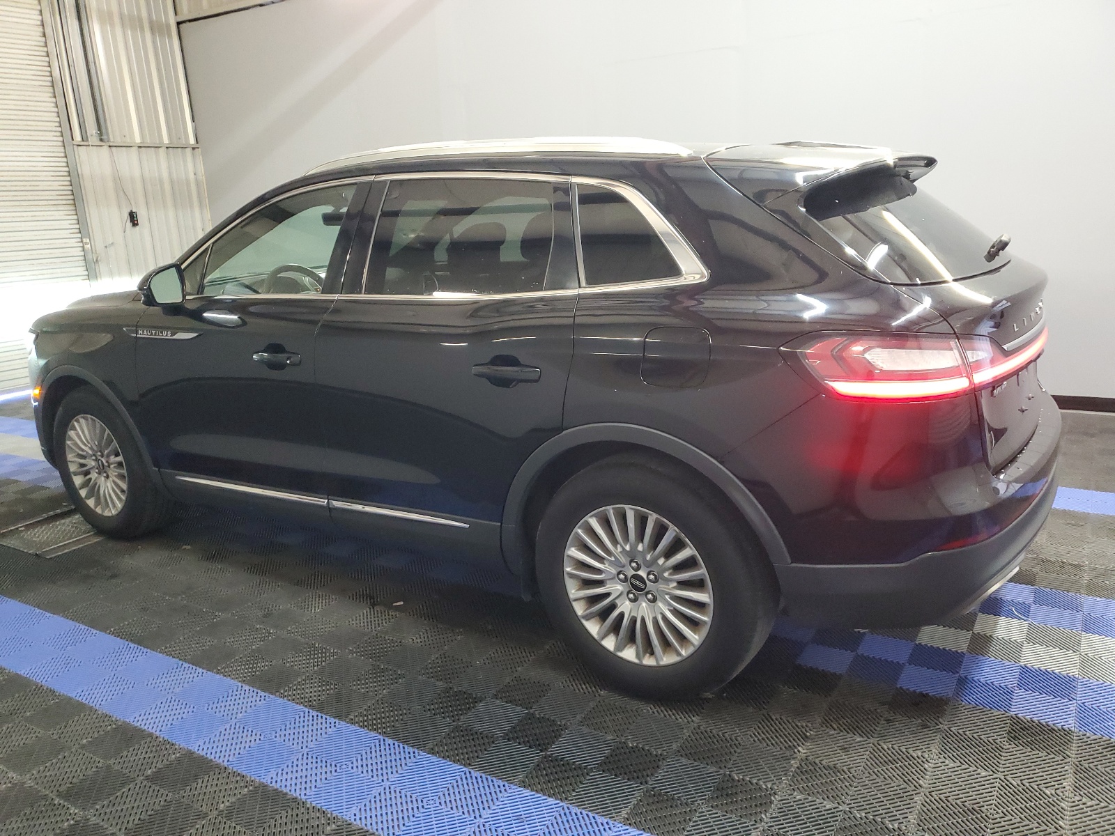 2019 Lincoln Nautilus vin: 2LMPJ6J99KBL48473