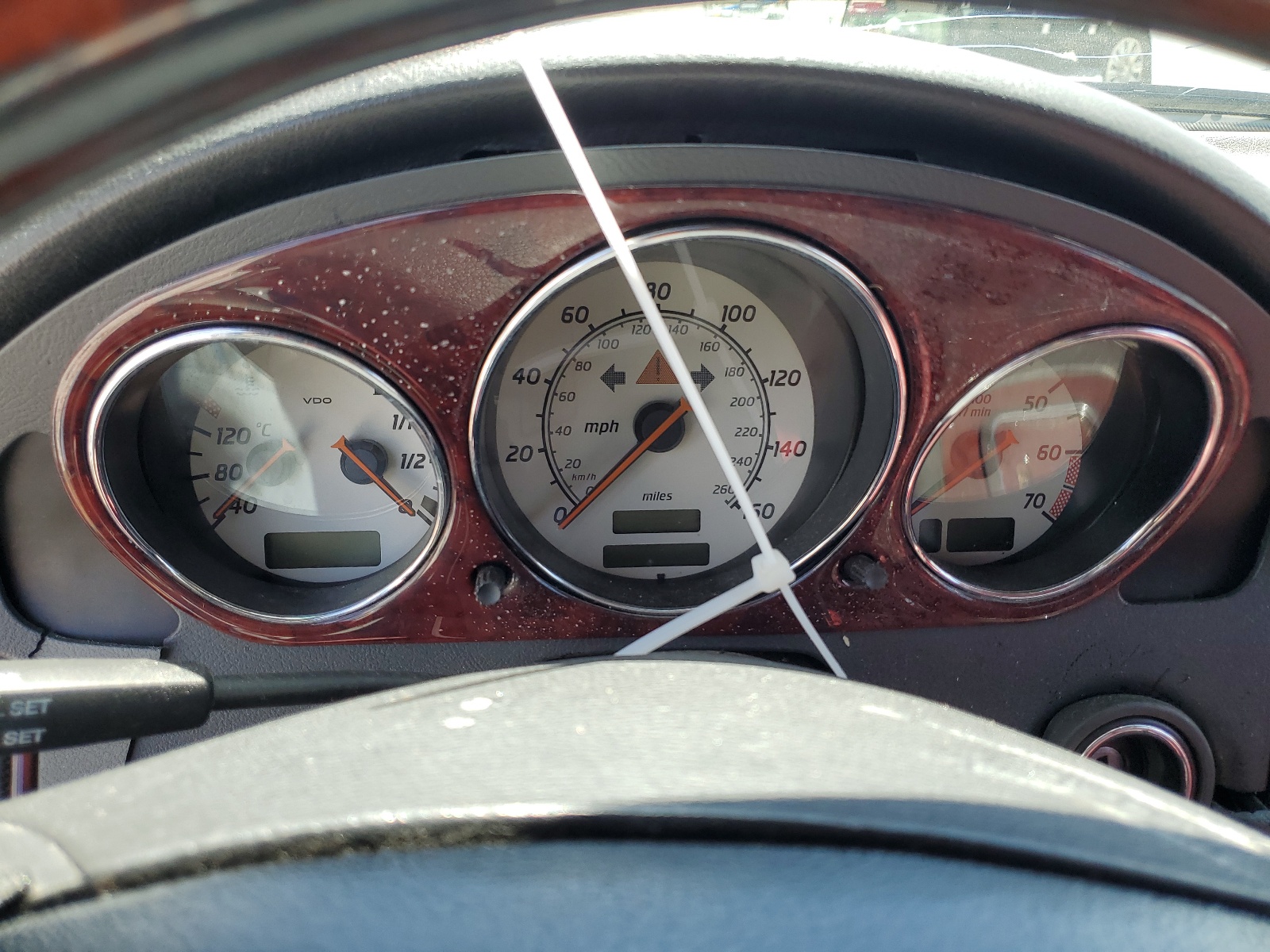 WDBKK65F31F188576 2001 Mercedes-Benz Slk 320