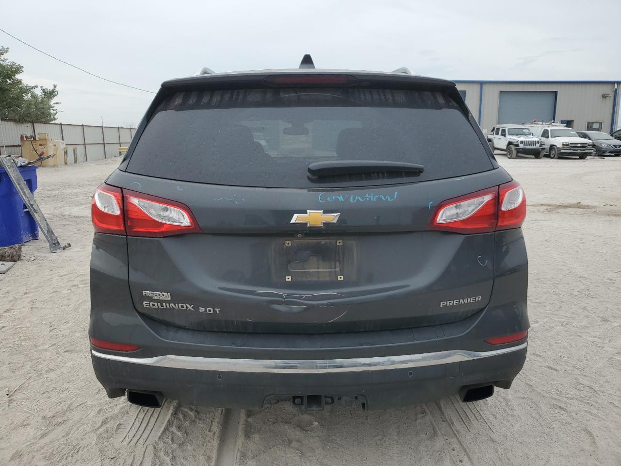 2GNAXPEX0K6130280 2019 Chevrolet Equinox Premier