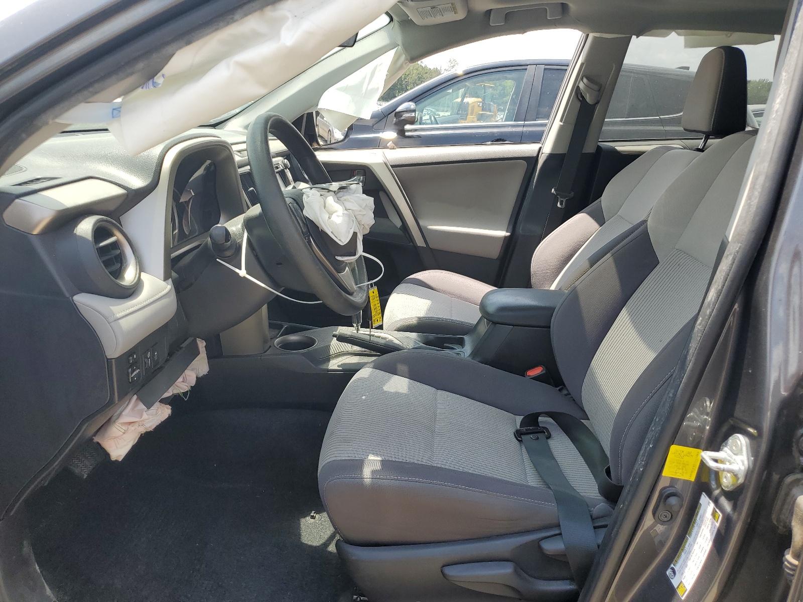 2T3WFREV9FW146953 2015 Toyota Rav4 Xle