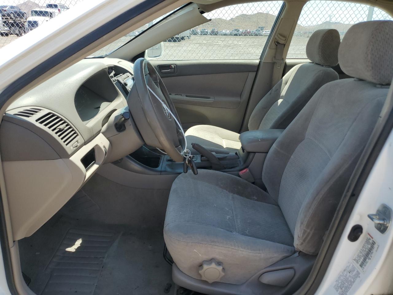 2003 Toyota Camry Le VIN: JTDBE32K330154913 Lot: 64698054