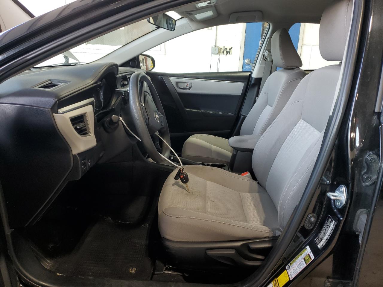 2015 Toyota Corolla L VIN: 5YFBURHE1FP248175 Lot: 64011054