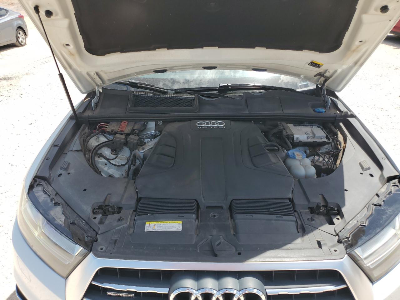 WA1LAAF79HD003174 2017 Audi Q7 Premium Plus