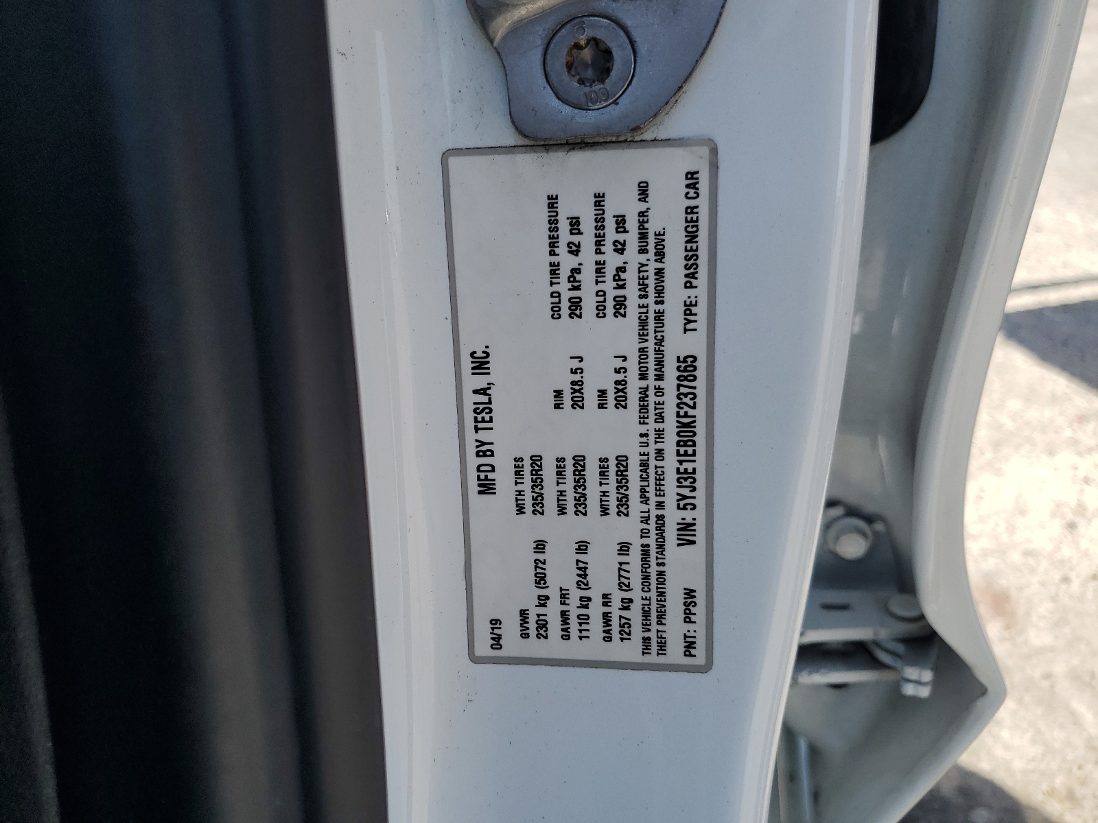 5YJ3E1EB0KF237865 2019 Tesla Model 3