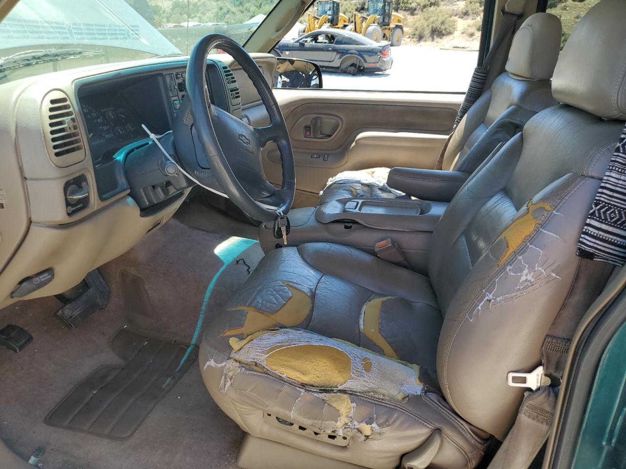 1997 Chevrolet Tahoe K1500 VIN: 1GNEK13R0VJ437621 Lot: 52763335