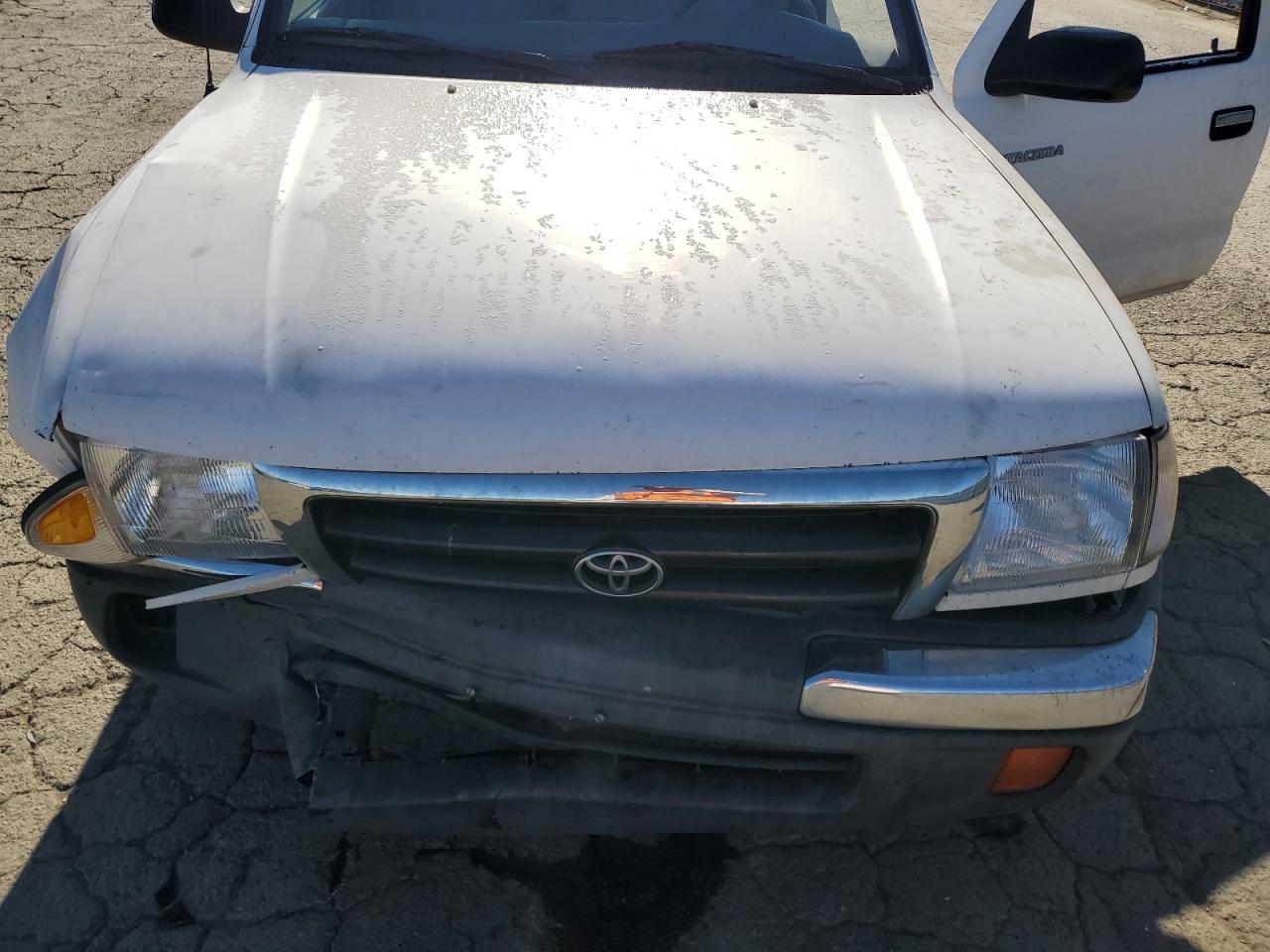 2000 Toyota Tacoma Xtracab VIN: 4TAVN52N5YZ671714 Lot: 65317334