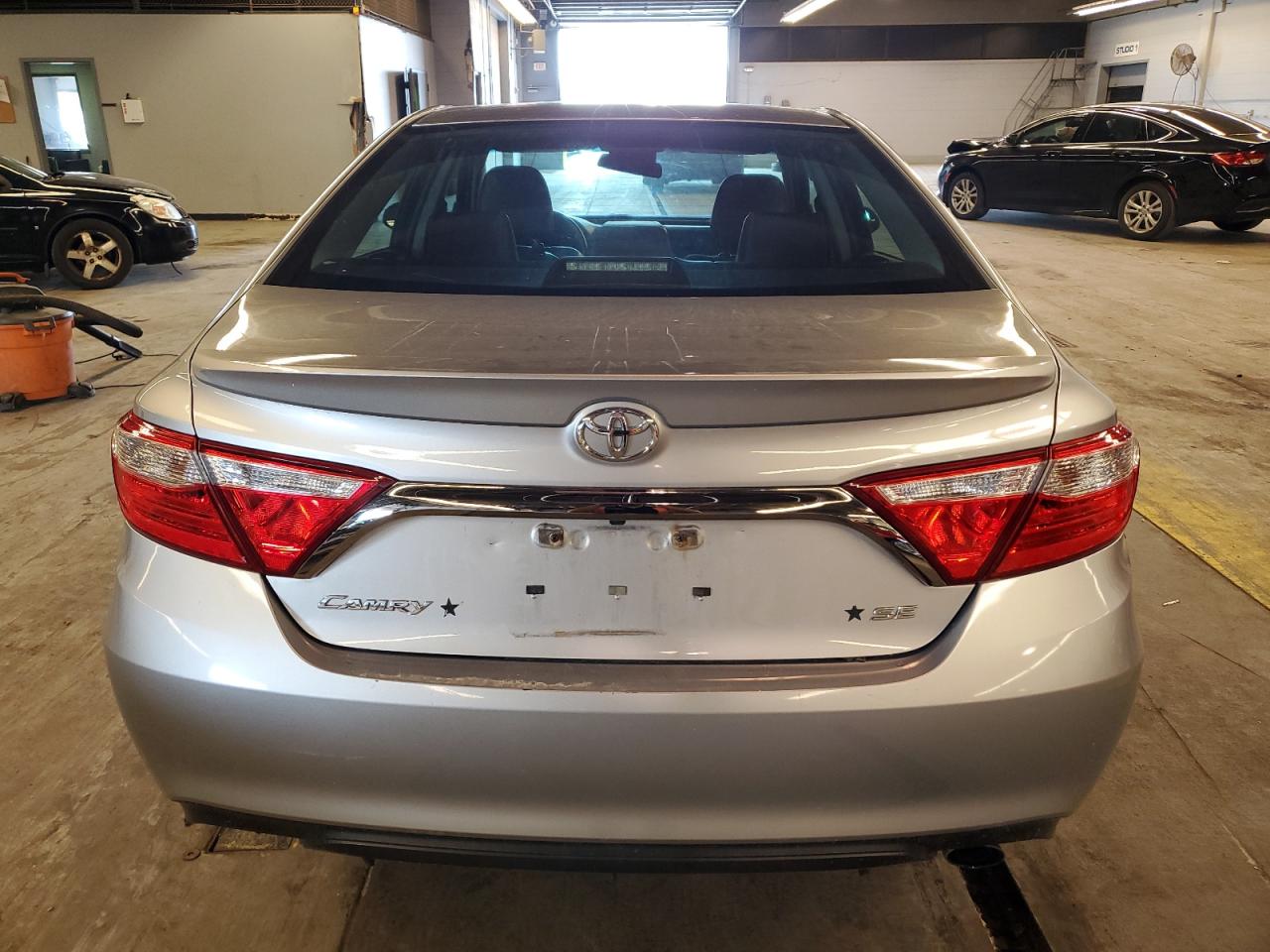 2017 Toyota Camry Le VIN: 4T1BF1FK2HU328543 Lot: 61039844