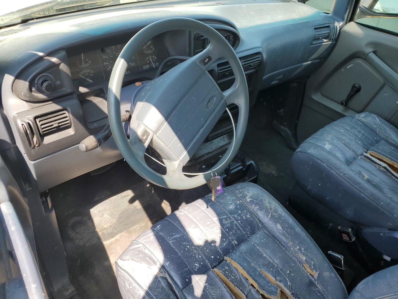 1997 Ford Aerostar VIN: 1FTDA14UXVZB81774 Lot: 65004344