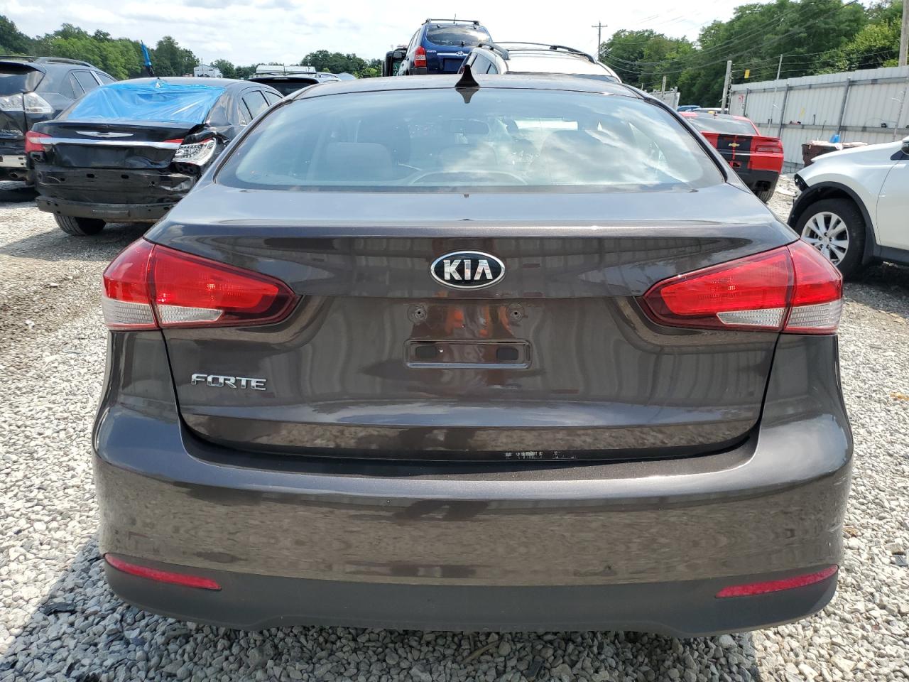 3KPFK4A77JE177662 2018 Kia Forte Lx