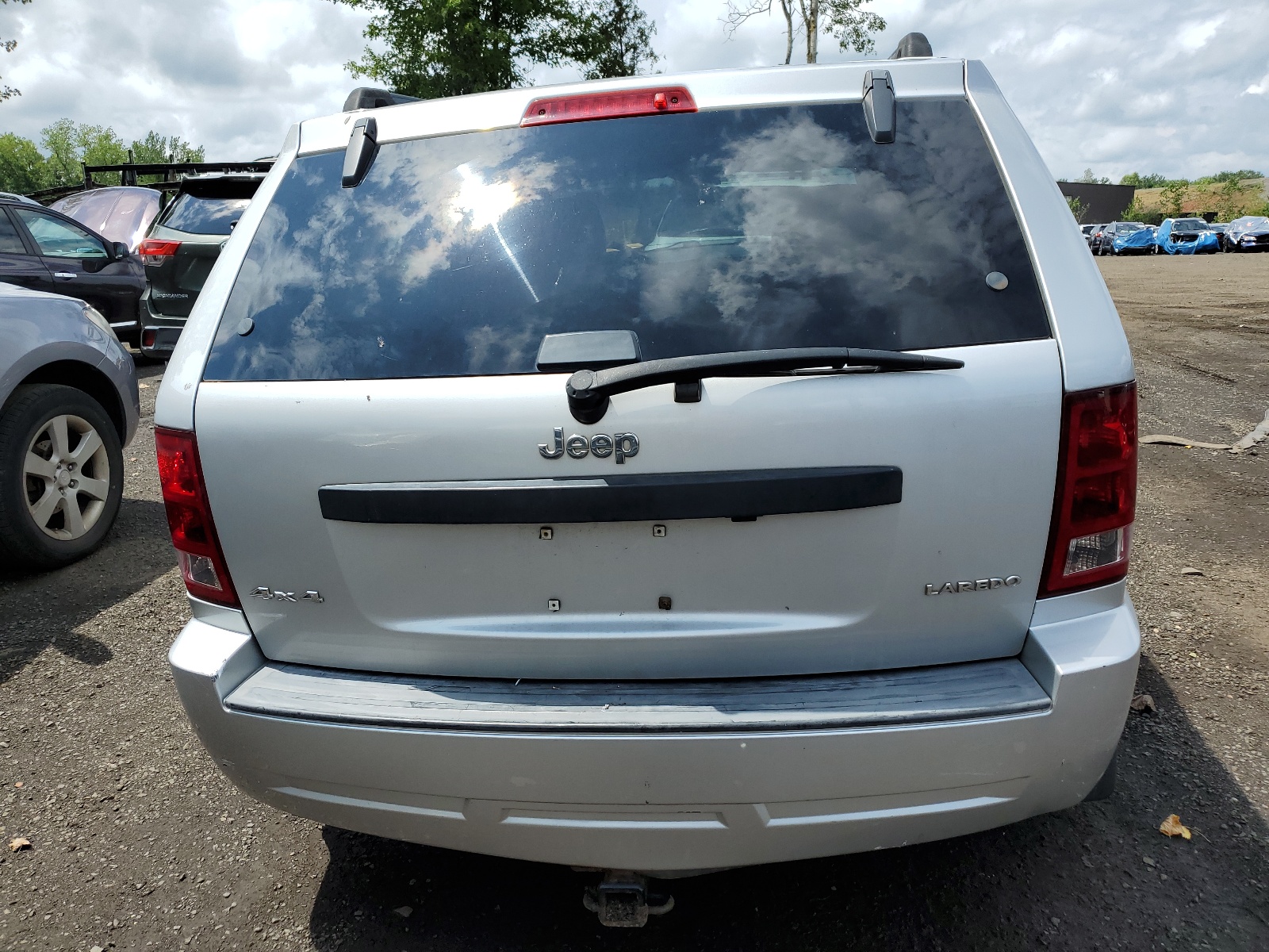 1J4GR48K45C708656 2005 Jeep Grand Cherokee Laredo