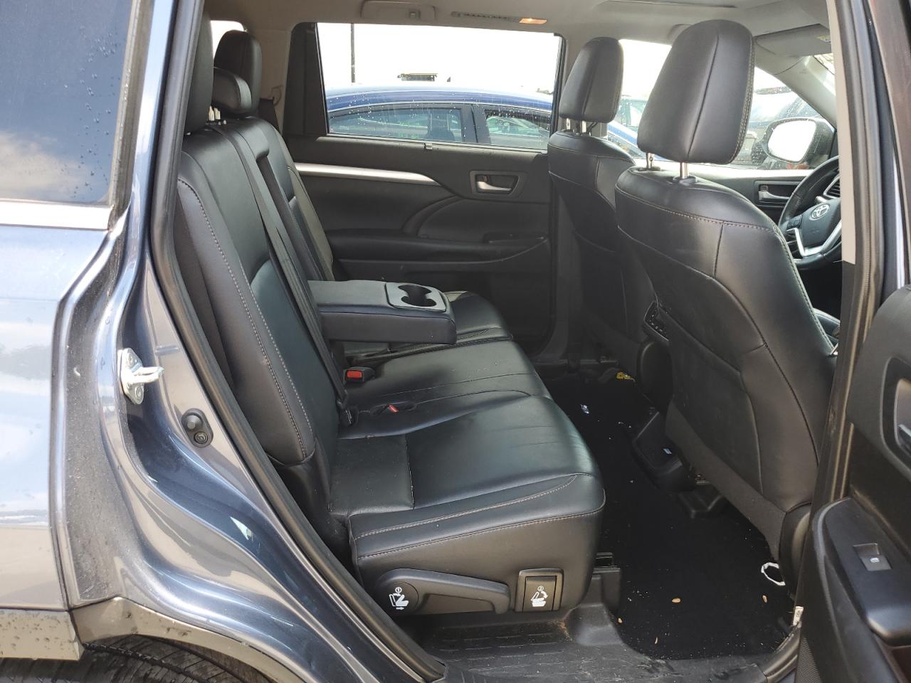 2019 Toyota Highlander Se VIN: 5TDJZRFH2KS986997 Lot: 61201174