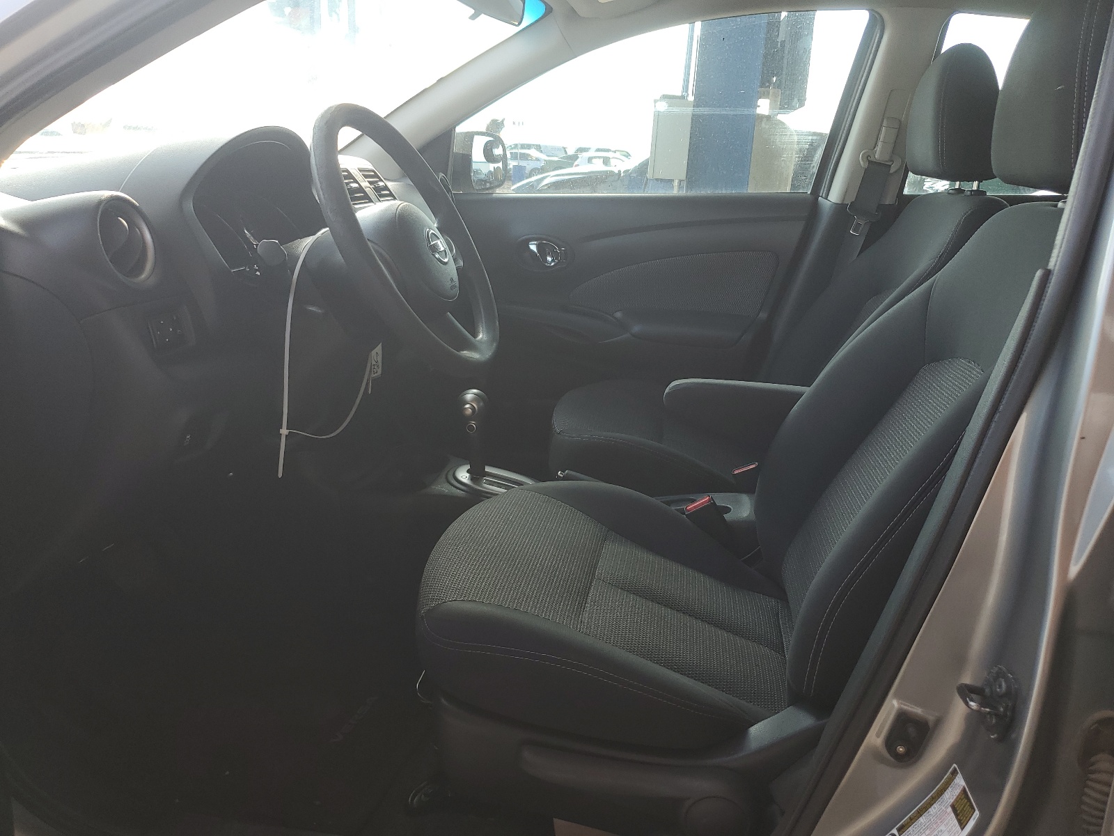 2014 Nissan Versa S vin: 3N1CN7AP1EL842846