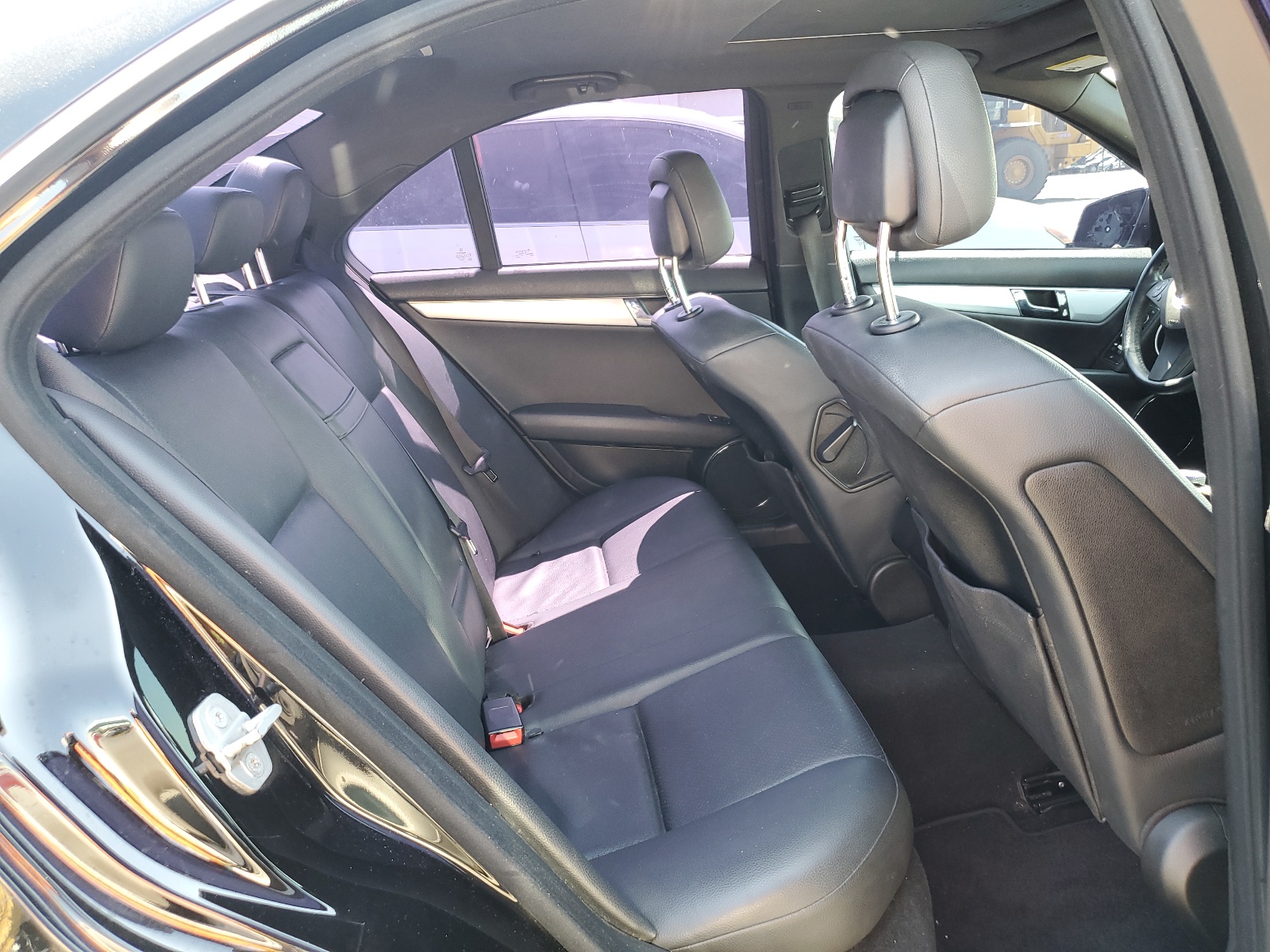 WDDGF5EB1AR109462 2010 Mercedes-Benz C 300