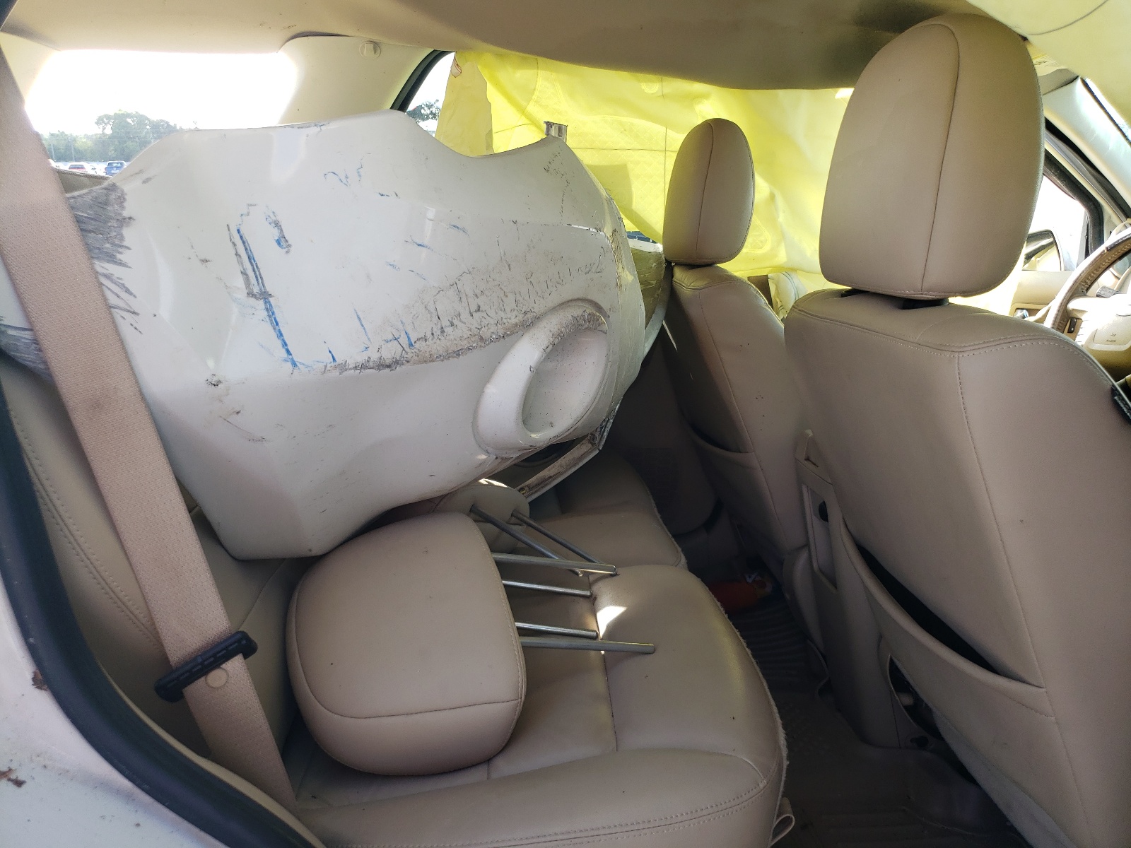 1FMCU0EG8AKB08553 2010 Ford Escape Limited