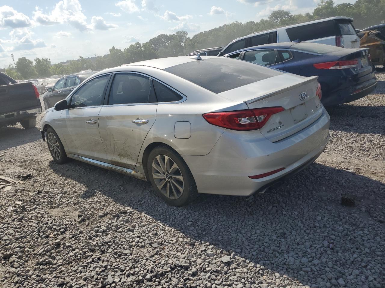 2015 Hyundai Sonata Sport VIN: 5NPE34AF3FH111385 Lot: 61735464