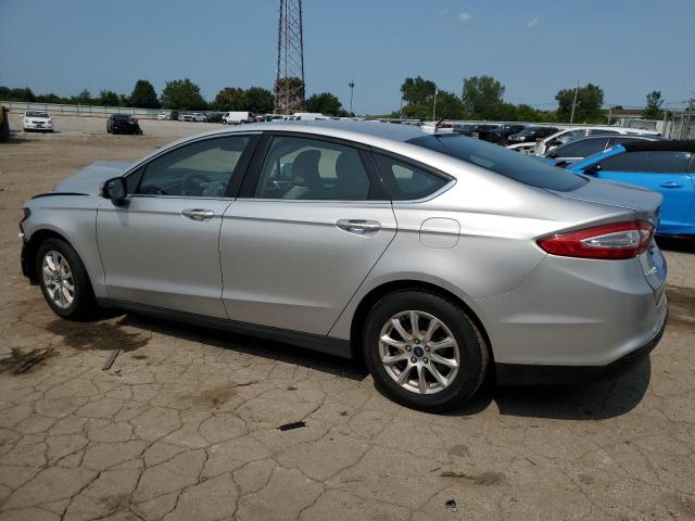 Sedans FORD FUSION 2016 Srebrny