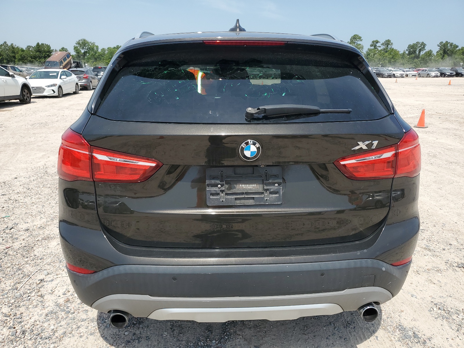 WBXHU7C35H5H36927 2017 BMW X1 Sdrive28I