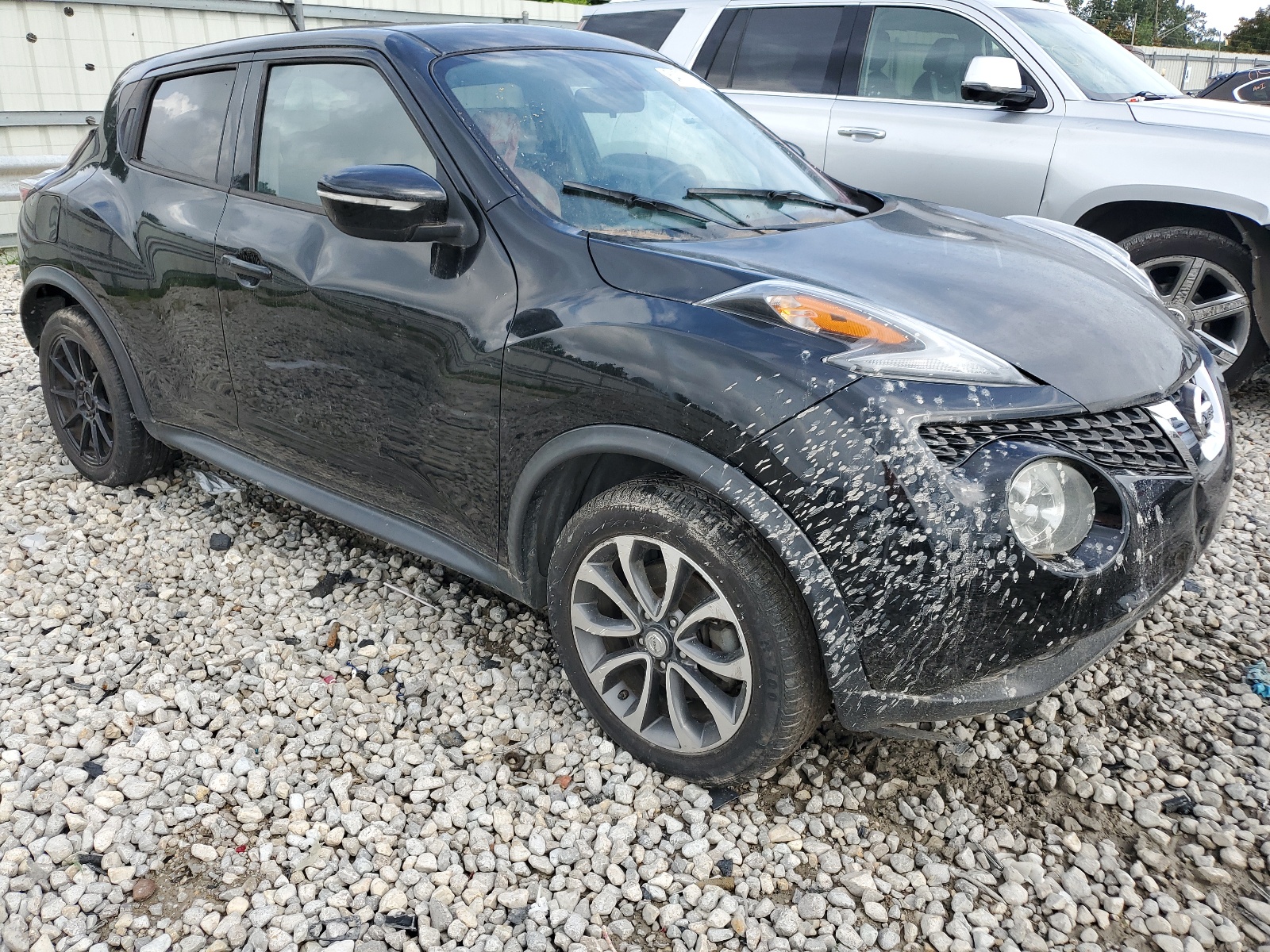 2017 Nissan Juke S vin: JN8AF5MRXHT703158