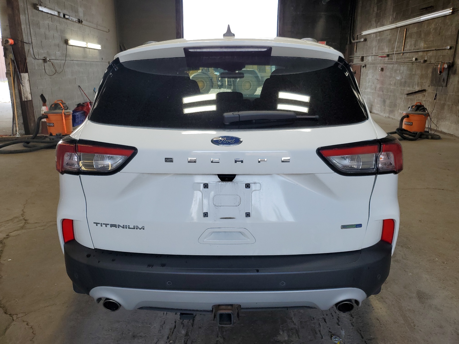 1FMCU9J90LUB17671 2020 Ford Escape Titanium