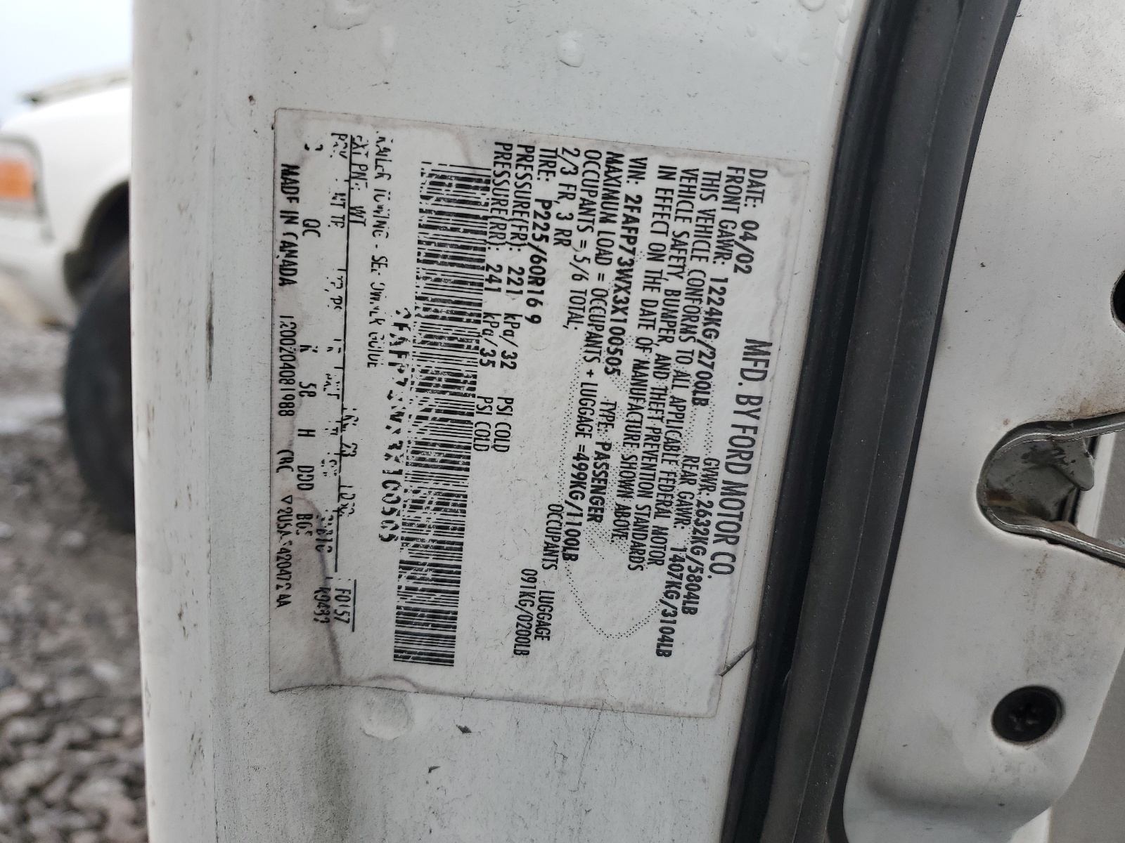 2FAFP73WX3X100505 2003 Ford Crown Victoria