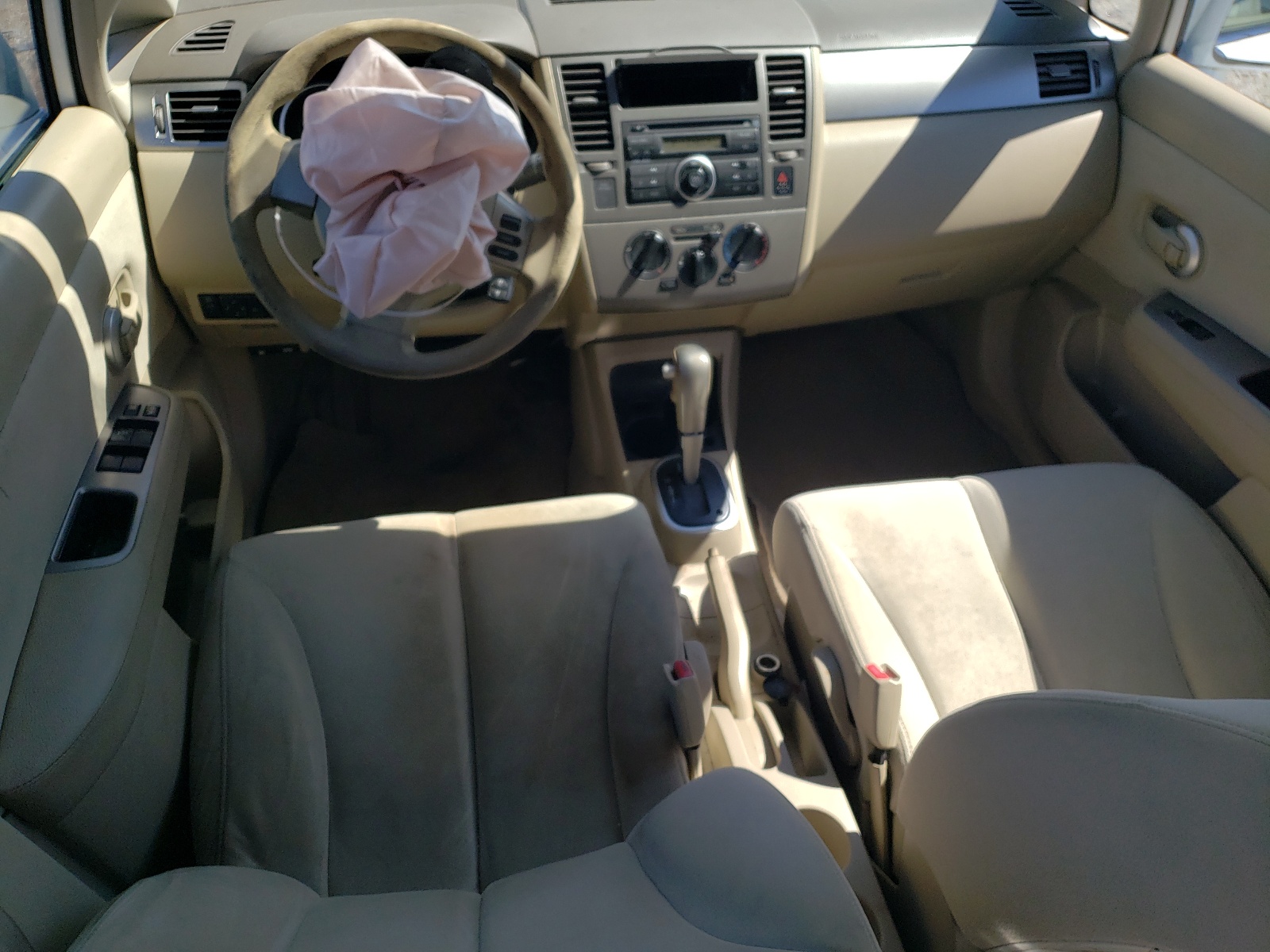 3N1BC11E58L397013 2008 Nissan Versa S