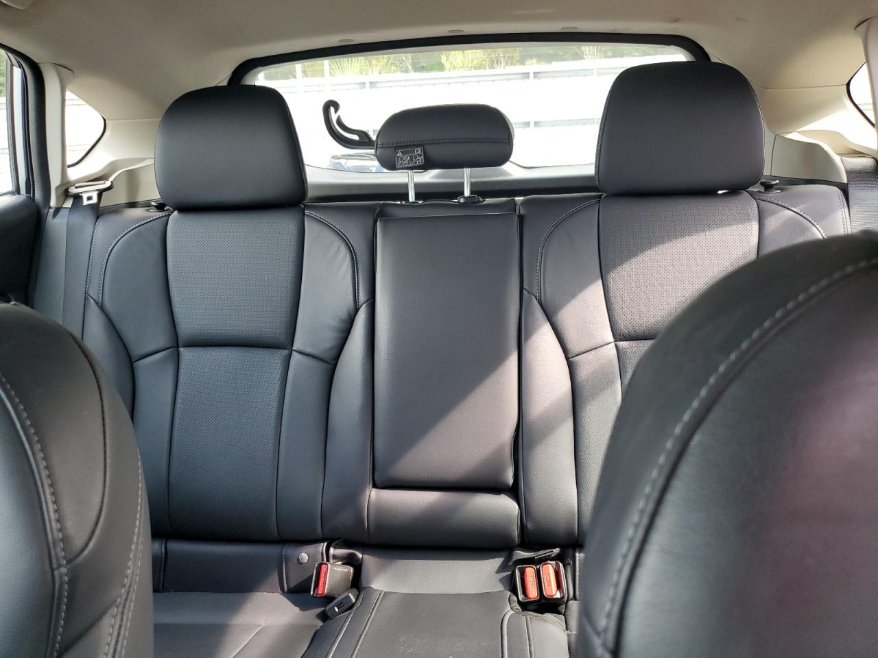 2018 Subaru Impreza Limited VIN: 4S3GTAT67J3716034 Lot: 64795684