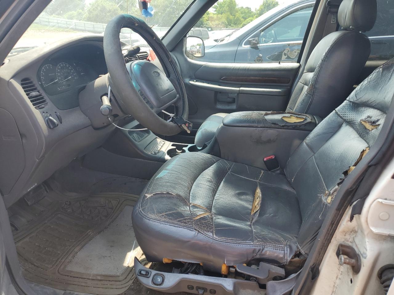 1999 Ford Explorer VIN: 1FMZU34E3XZB08519 Lot: 64490684