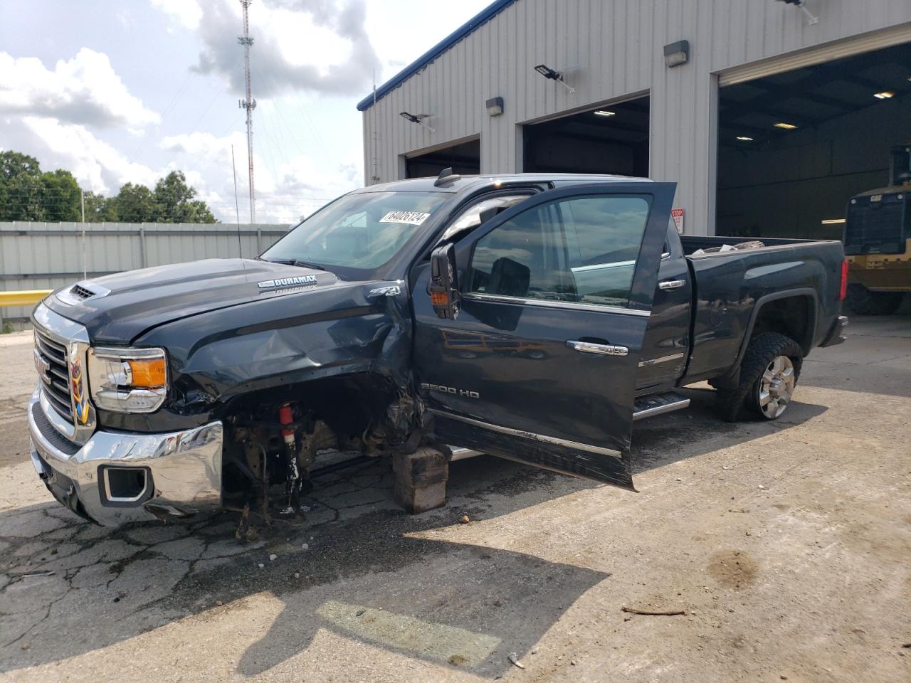 2018 GMC Sierra - Image 1