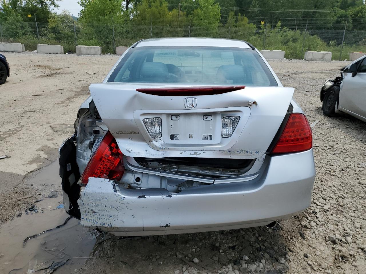 2006 Honda Accord Lx VIN: 1HGCM56426A154433 Lot: 64710294